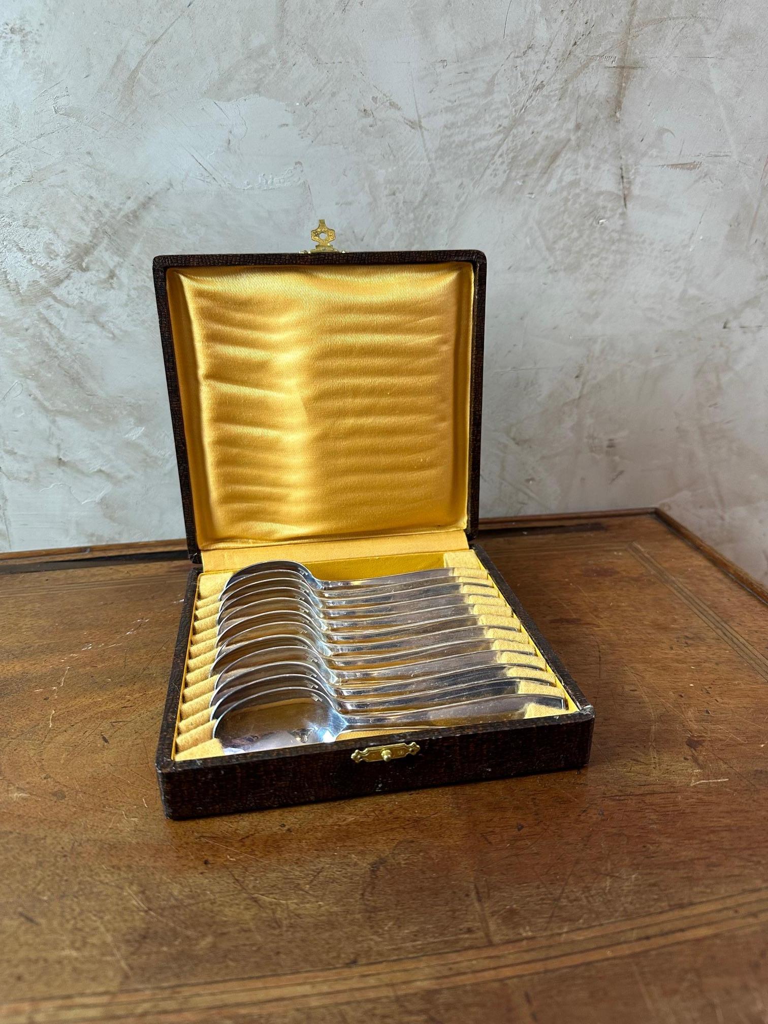 Francese Set di 12 cucchiai piccoli Christofle del XX secolo, 1950 in vendita