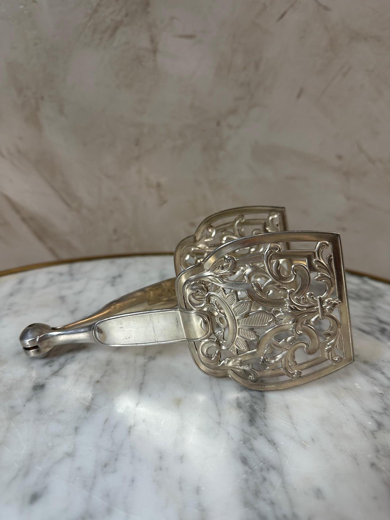 20ème siècle Français Christofle Silver Plated Asparagus Clamp, 1950s en vente 1