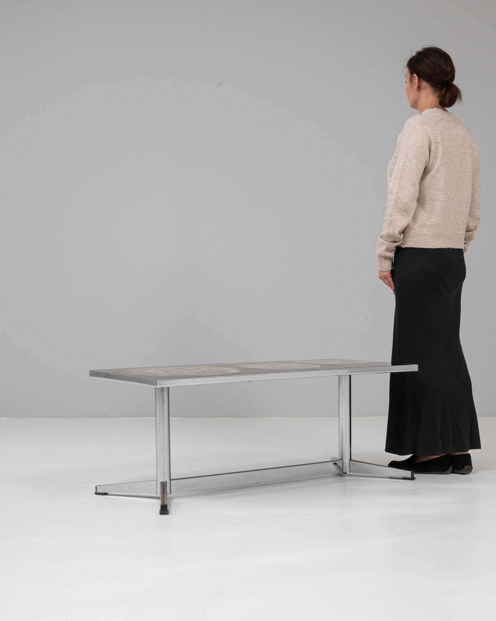 Céramique Table basse en chrome du 20e siècle avec plateau en céramique Par Juliette Belarti en vente