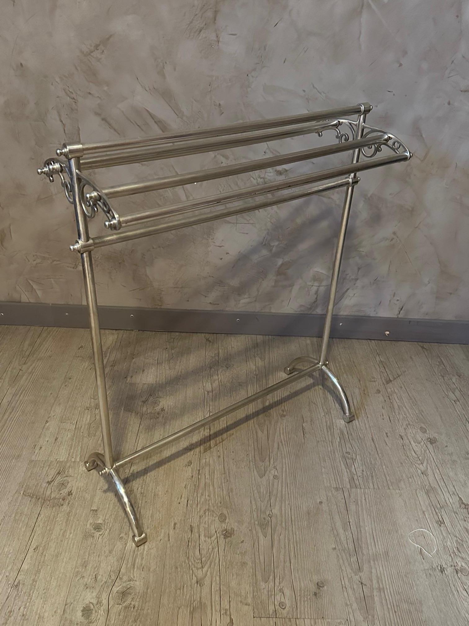 20th century French Chromed Metal Towels Rack For Sale 3
