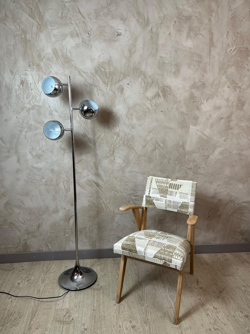 Lampadaire vintage en métal chromé français du 20e siècle, 1970 en vente 3