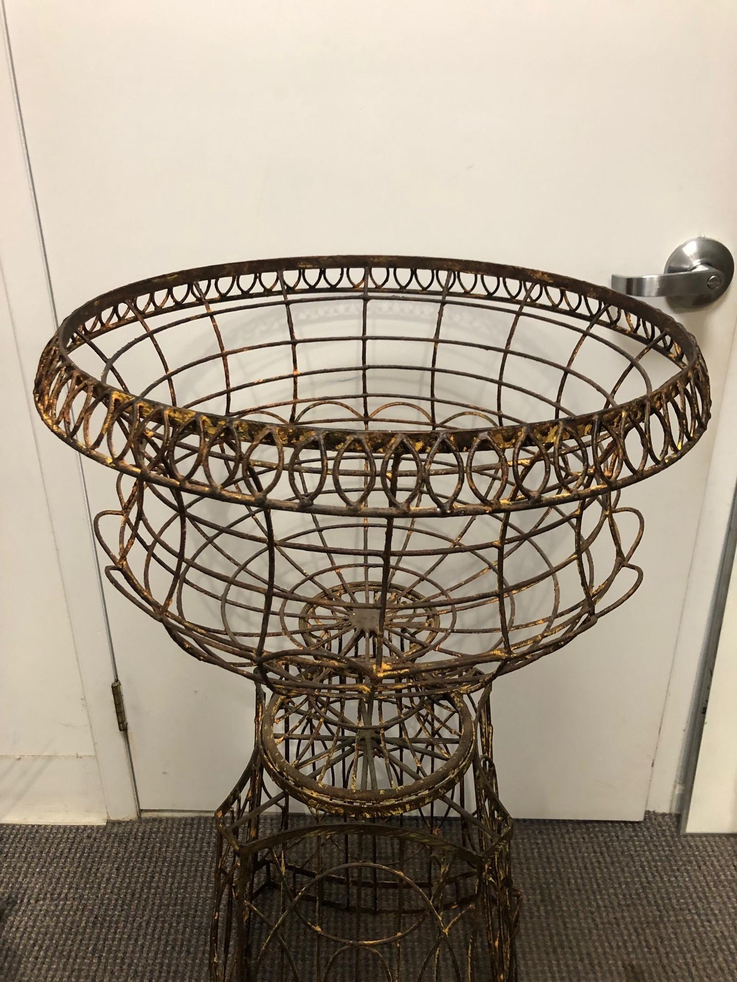 20th Century French Classical Style Wire Urn with a Rustic Painted Finish In Good Condition In Stamford, CT