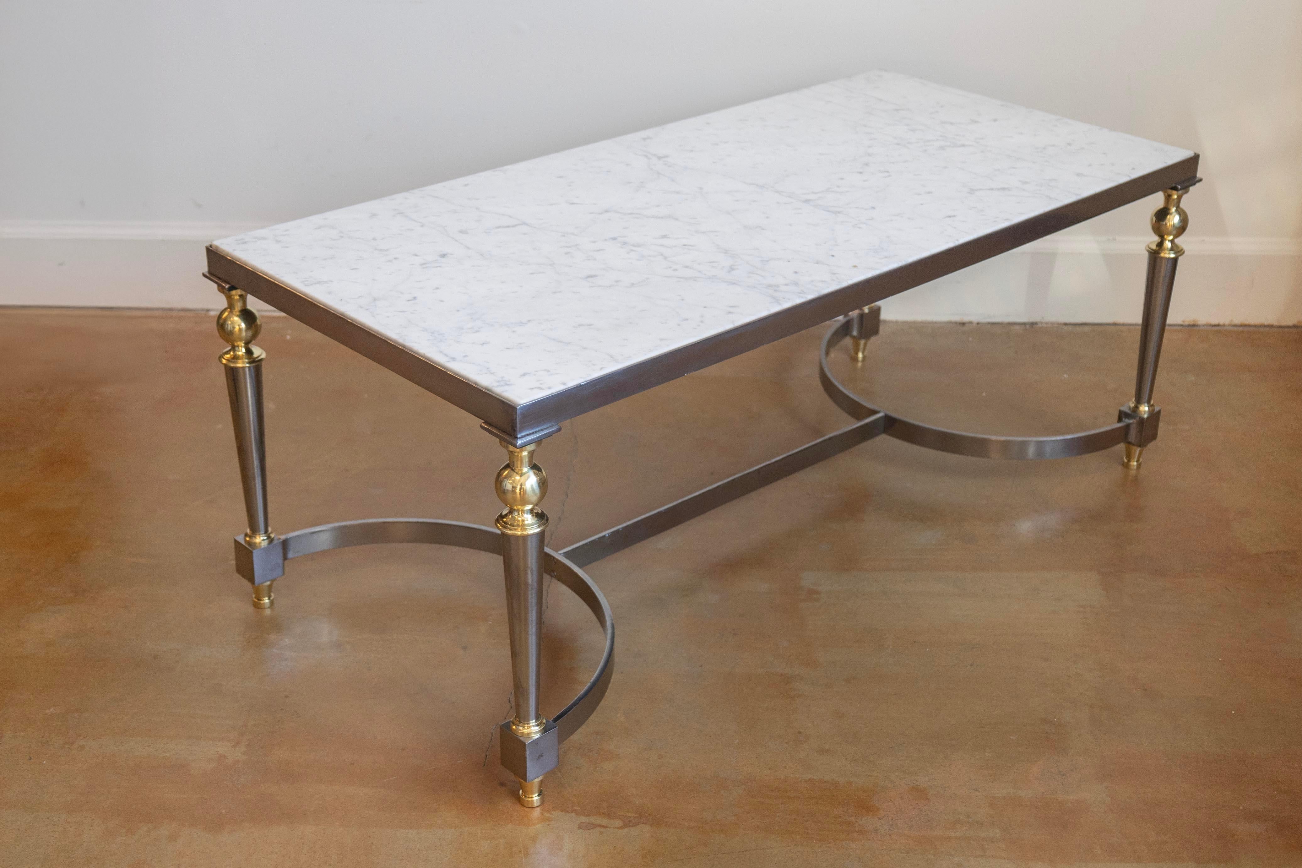 Français Table basse française du 20e siècle en vente