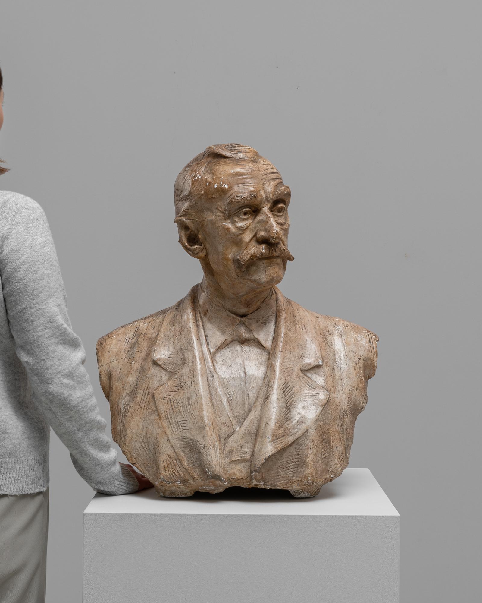 Francese Busto in cemento francese del XX secolo in vendita