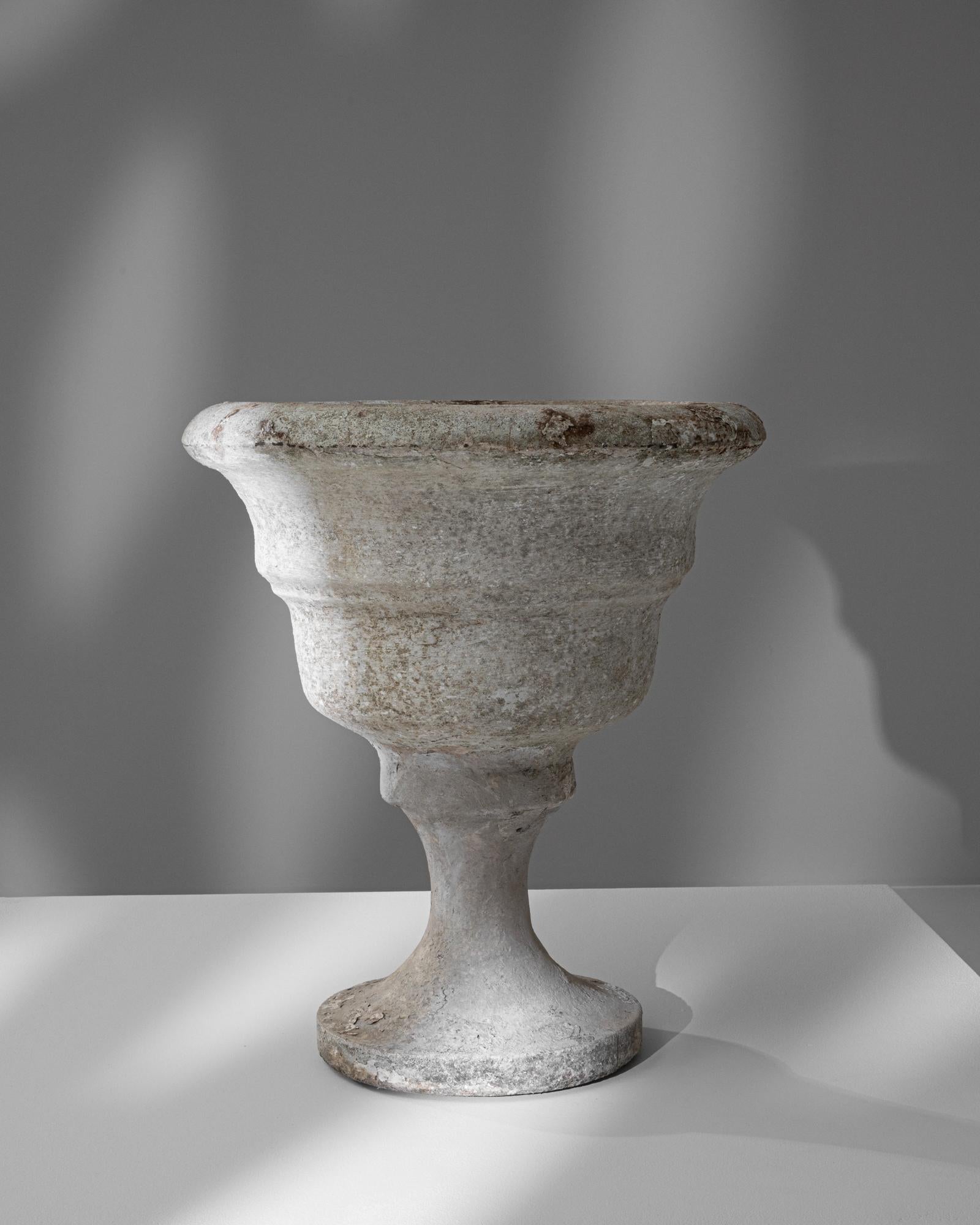 20th Century French Concrete Planter For Sale 3