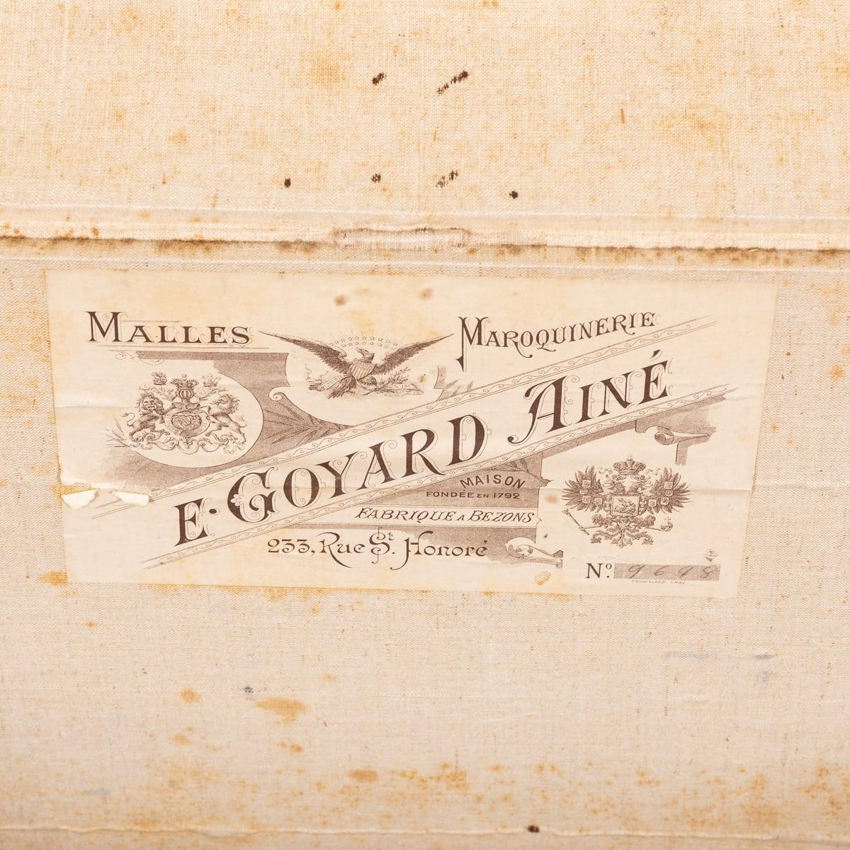 20th Century French Courier Trunk In Chevron Canvas By Goyard, Paris c.1900 7