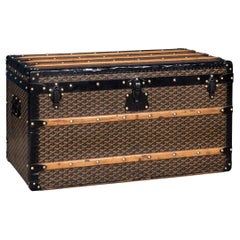 20th Century French Courier Trunk In Chevron Canvas By Goyard, Paris c.1900