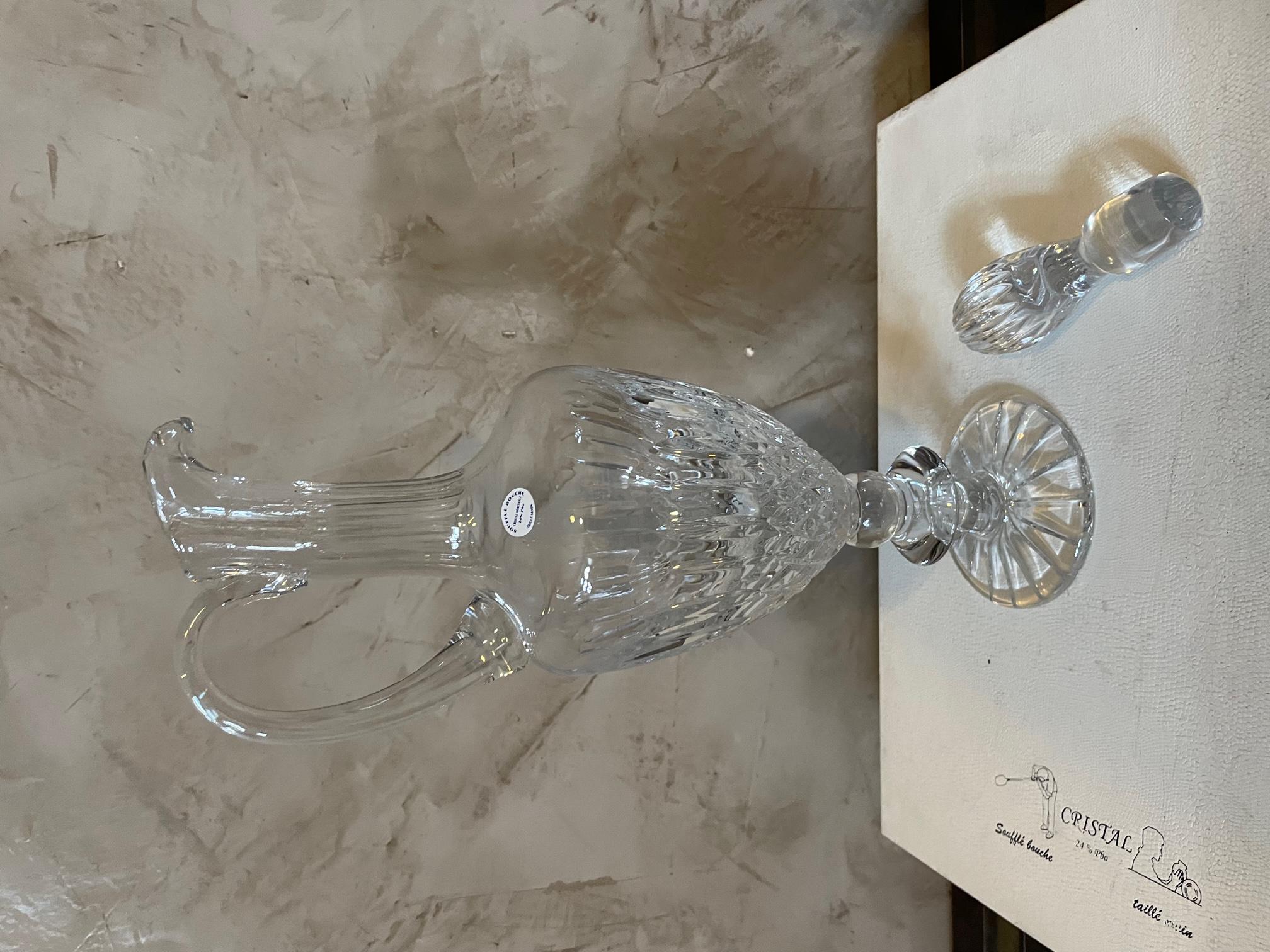 Ensemble de verres et de carafes en cristal français du 20e siècle, années 1950 en vente 8