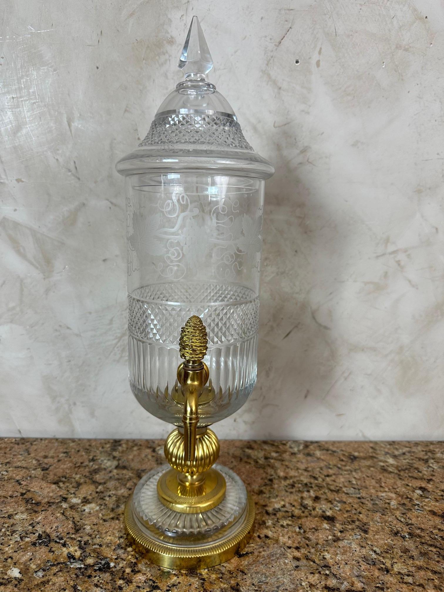 Français Fontaine à absinthe en cristal et laiton du 20e siècle, années 1920 en vente