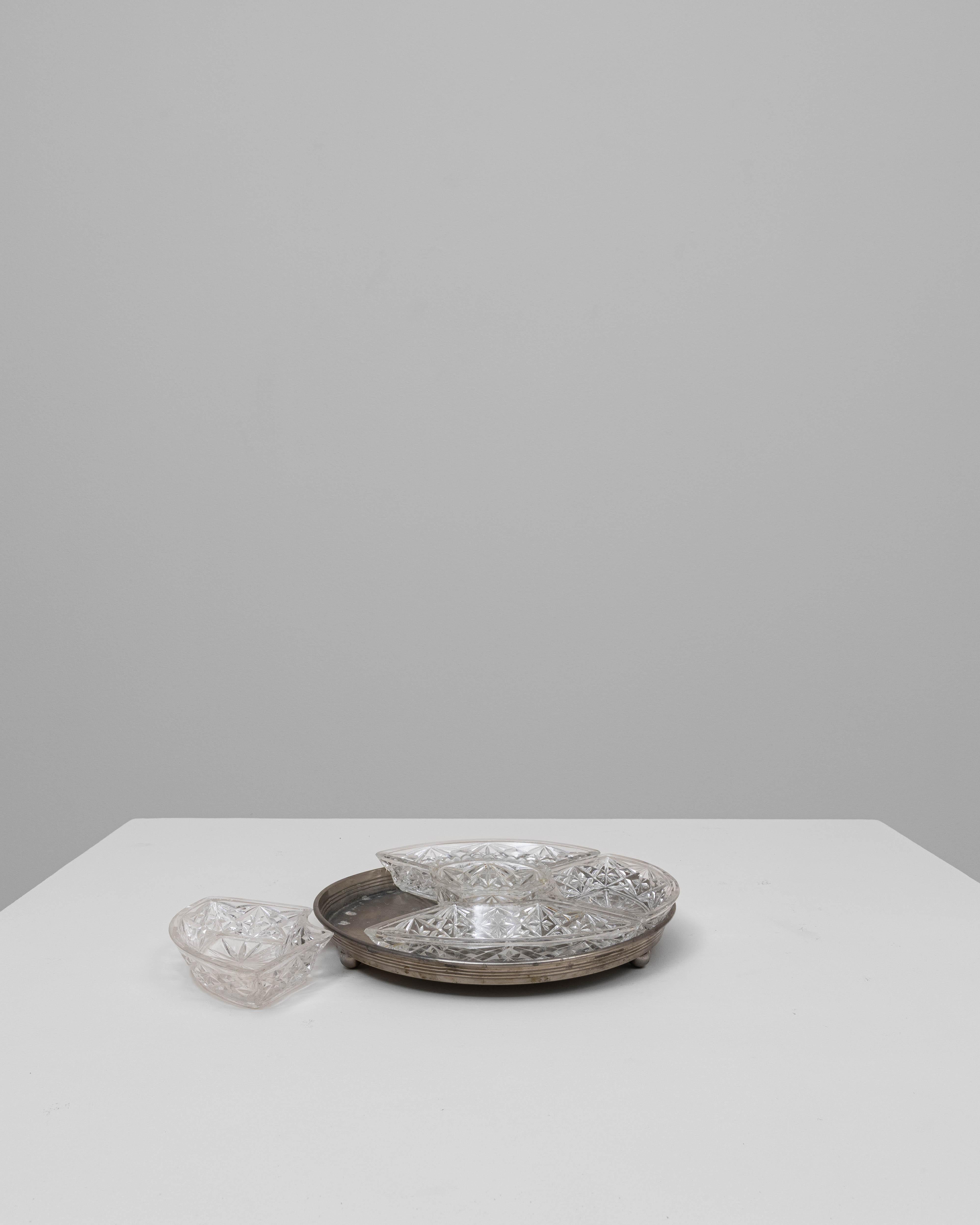 Plat de service en cristal français du 20e siècle sur base en argent Bon état - En vente à High Point, NC