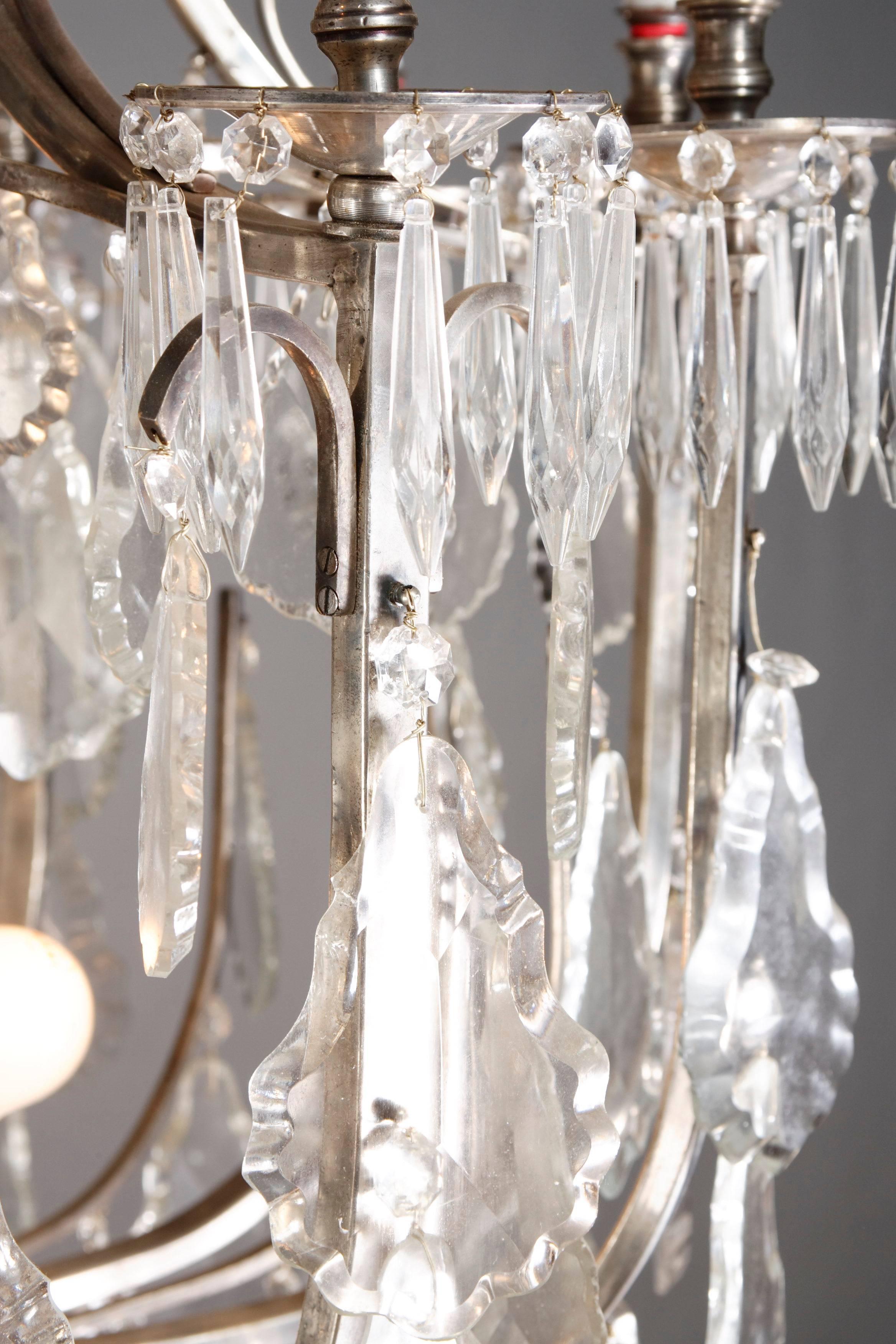 20th Century French Curved light arms Chandelier For Sale 1