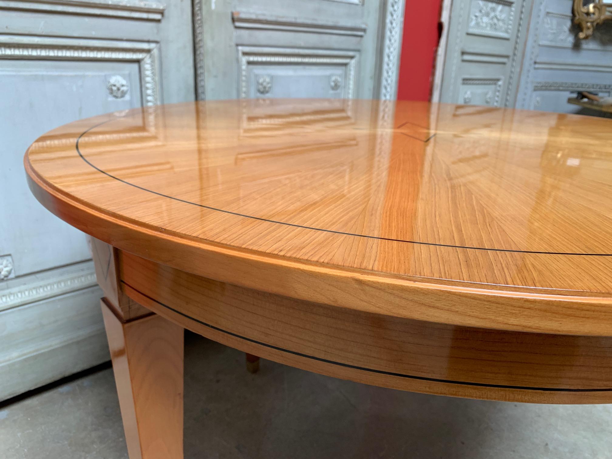 20th Century French Directoire Style Round Mahogany Table with Parquetry Inlay 2