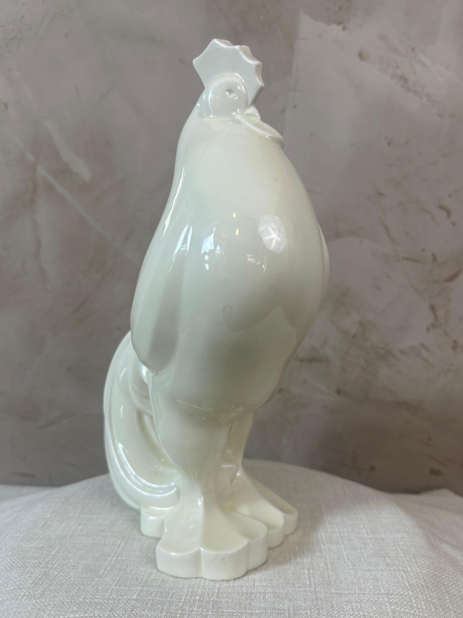 Escultura de gallo Jacques Adnet de loza francesa del siglo XX, años 30 Art Decó en venta