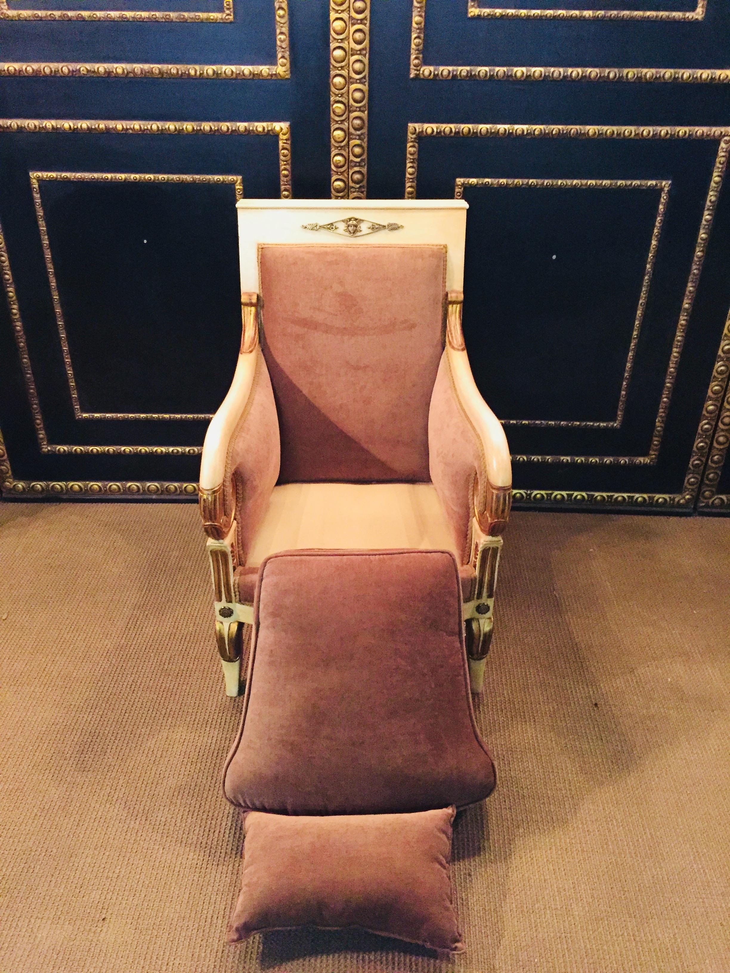 Antiquités du 20e siècle  Salon Empire français avec deux fauteuils sculptés en vente 10