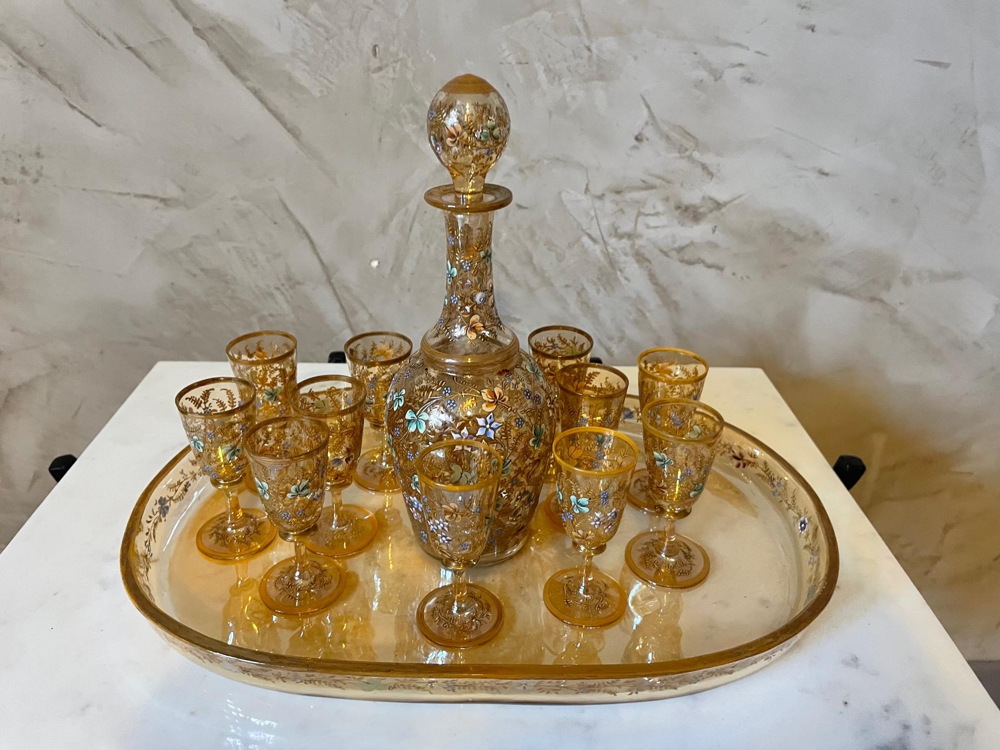 20th Century French Enameled Glass Liquor Service with Tray, 1900s In Good Condition In LEGNY, FR