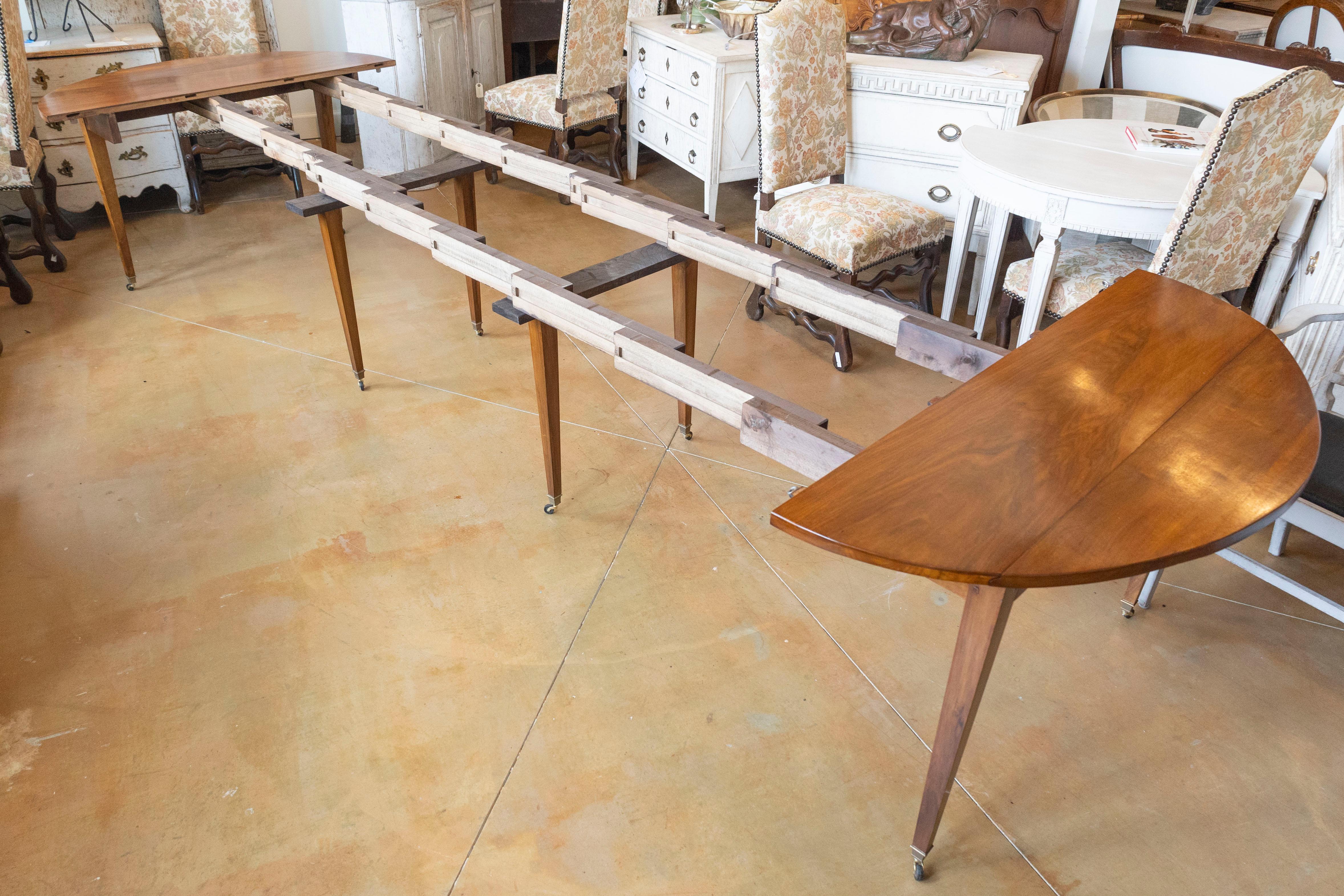 French Provincial 20th Century French Extension Dining Table For Sale
