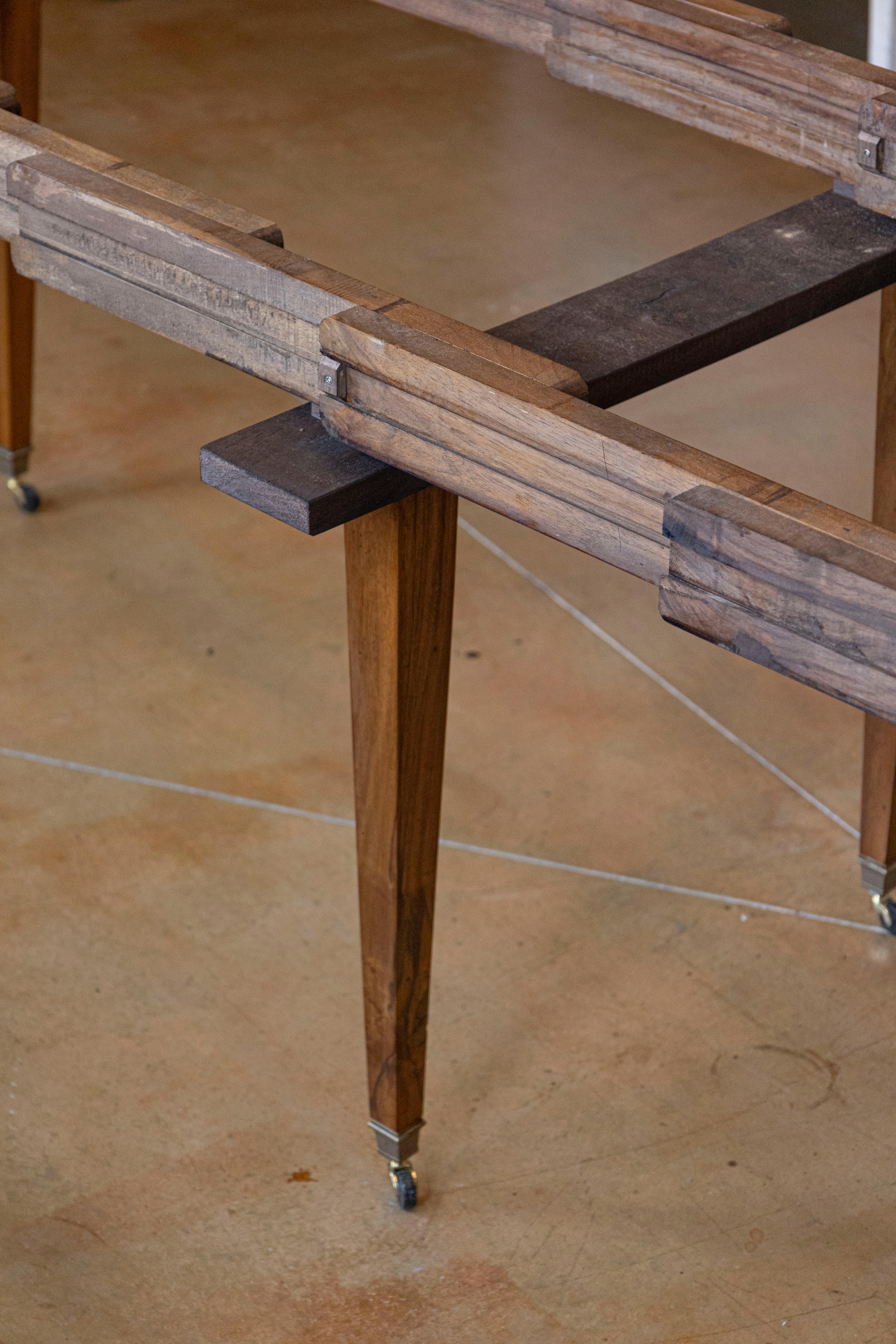Mesa de comedor extensible francesa del siglo XX en Bueno estado para la venta en Atlanta, GA
