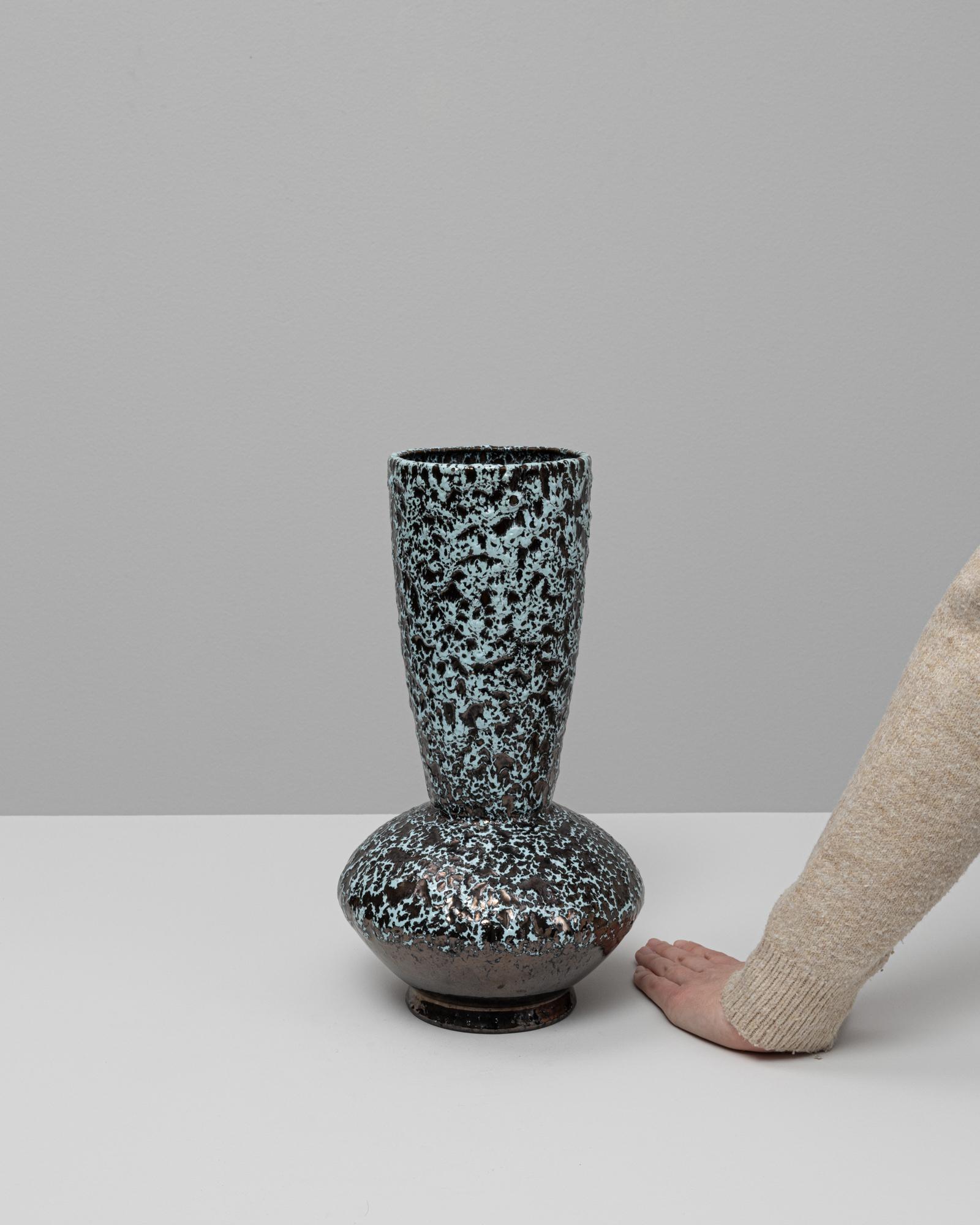 Vaso in ceramica lava grassa francese del XX secolo in vendita 1