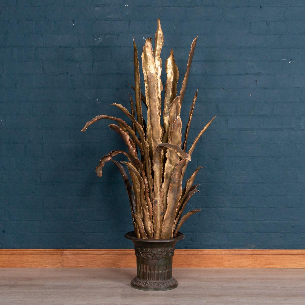 20th Century French Floor Lamp in the Shape of a Sansevieria In Good Condition In Royal Tunbridge Wells, Kent