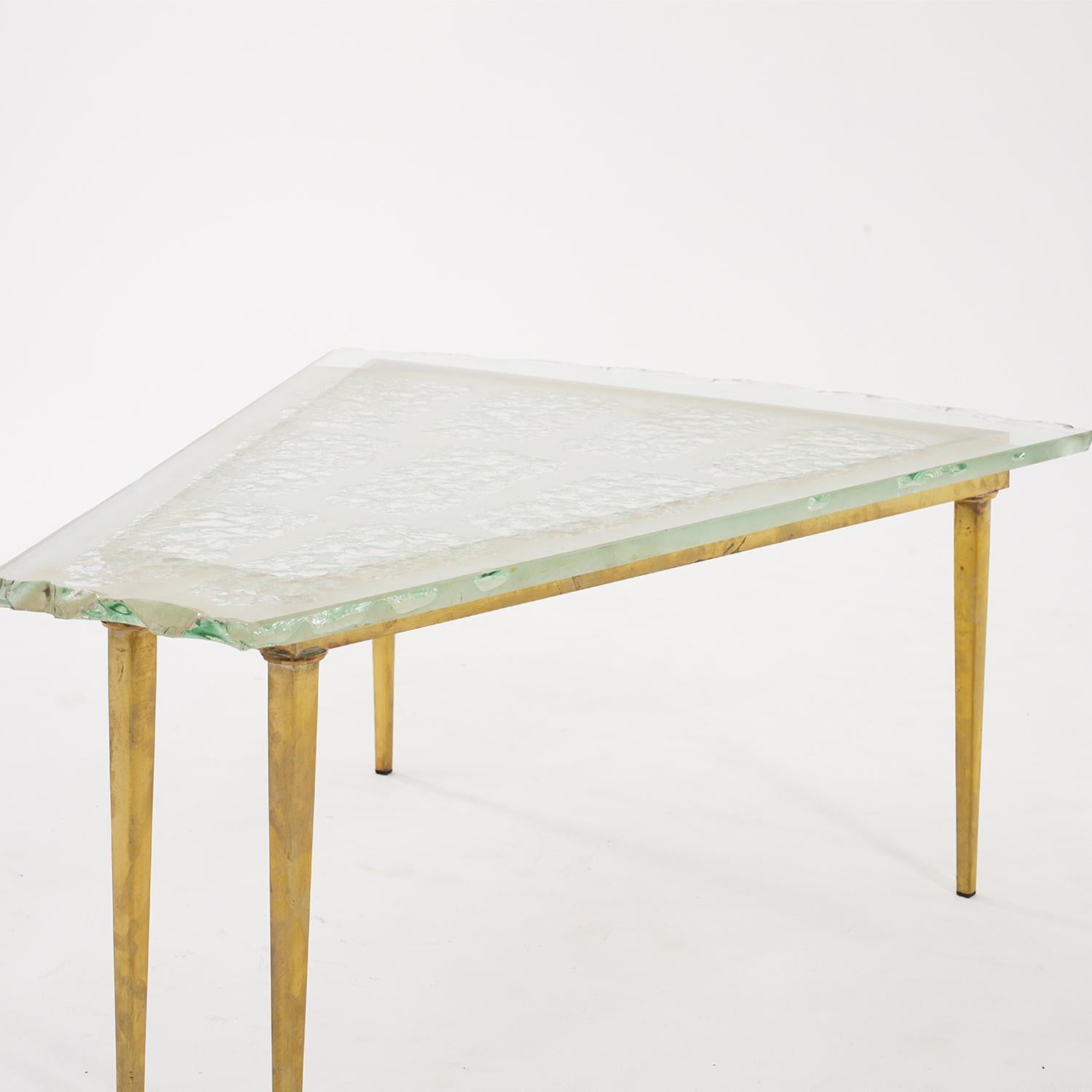 Italian 20th Century French Fontana Arte Beveled Murano Glass Sofa Table, Max Ingrand For Sale