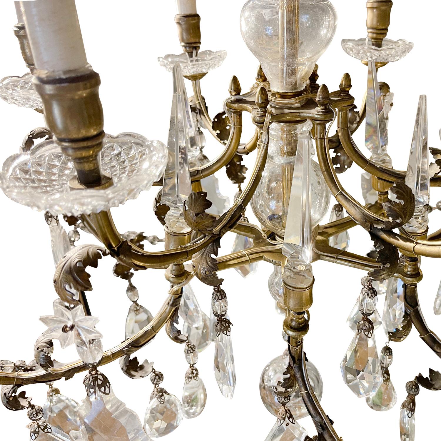 20th Century French Four Tiered Bronze Chandelier, Clear Crystal Glass Pendant In Good Condition For Sale In West Palm Beach, FL