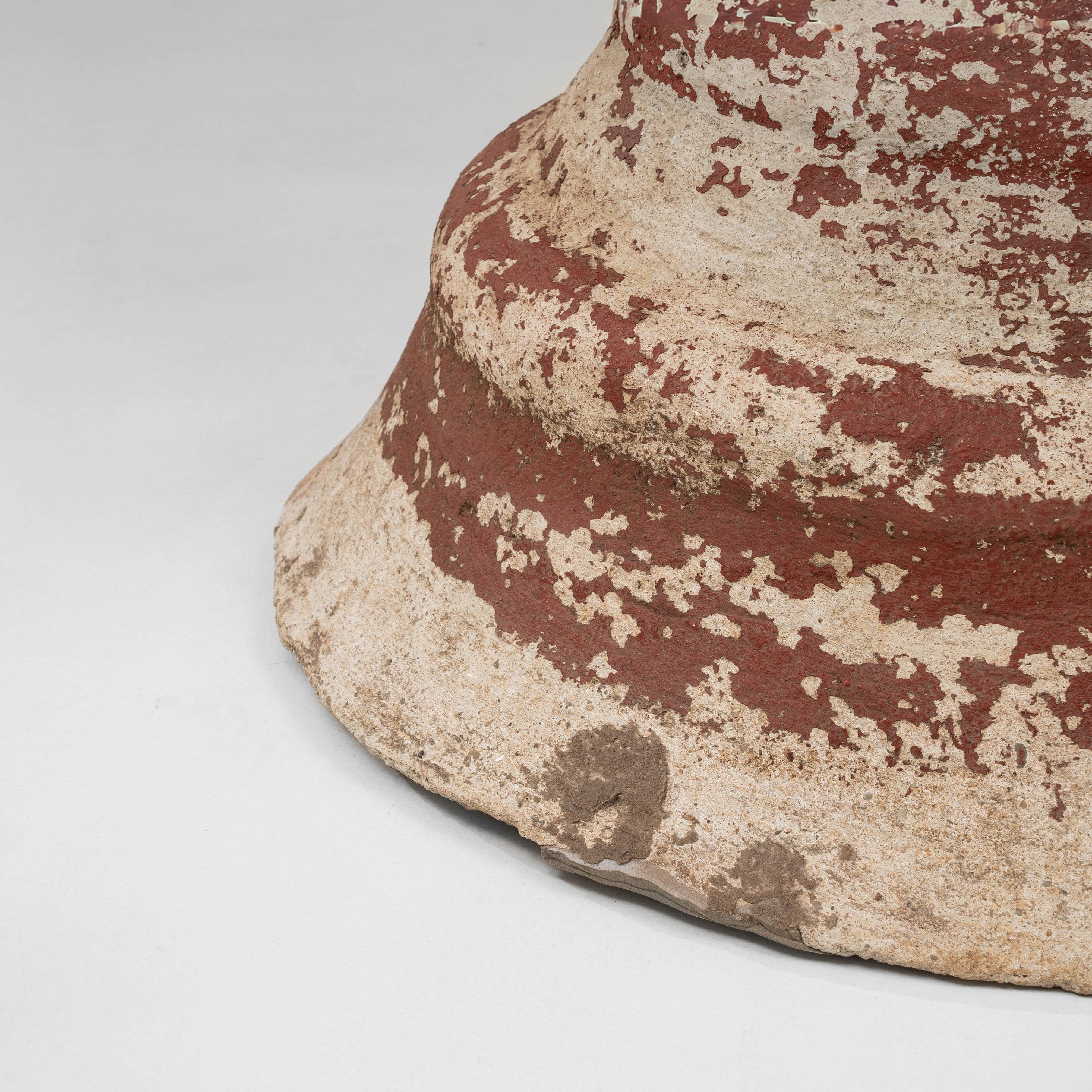 Jardinière en béton en forme d'entonnoir, France, 20e siècle en vente 5