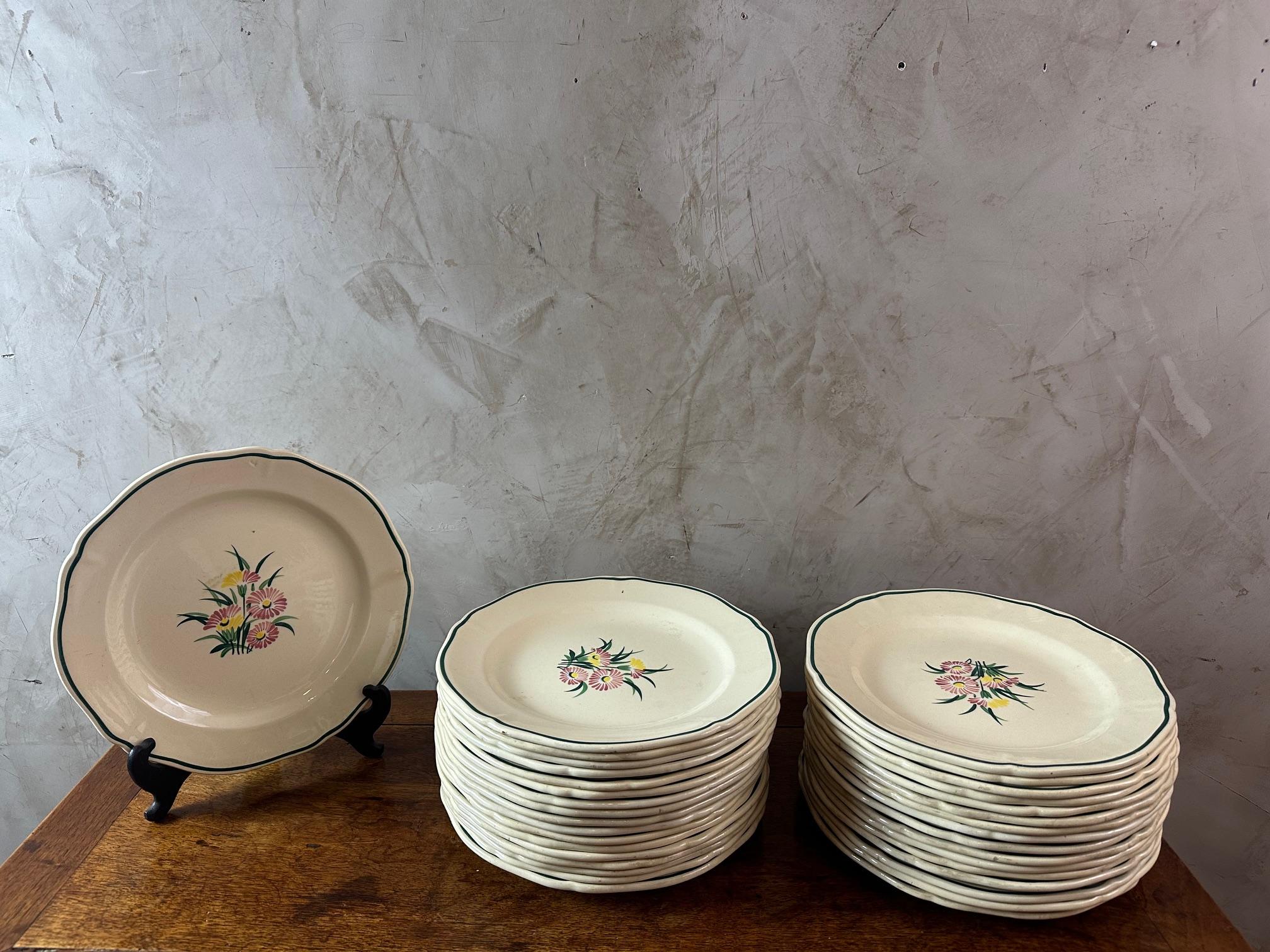 Service peint à la main de la manufacture française de Gien du 20e siècle, années 1940 en vente 2