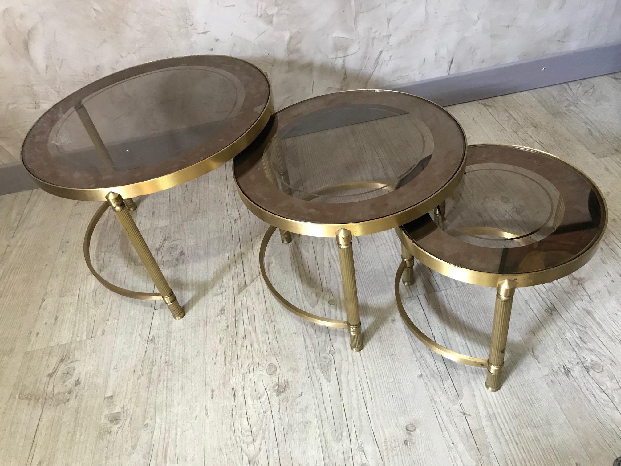 20th Century French Gilded Brass and Mercury Glass Nesting Tables, 1950s In Good Condition In LEGNY, FR