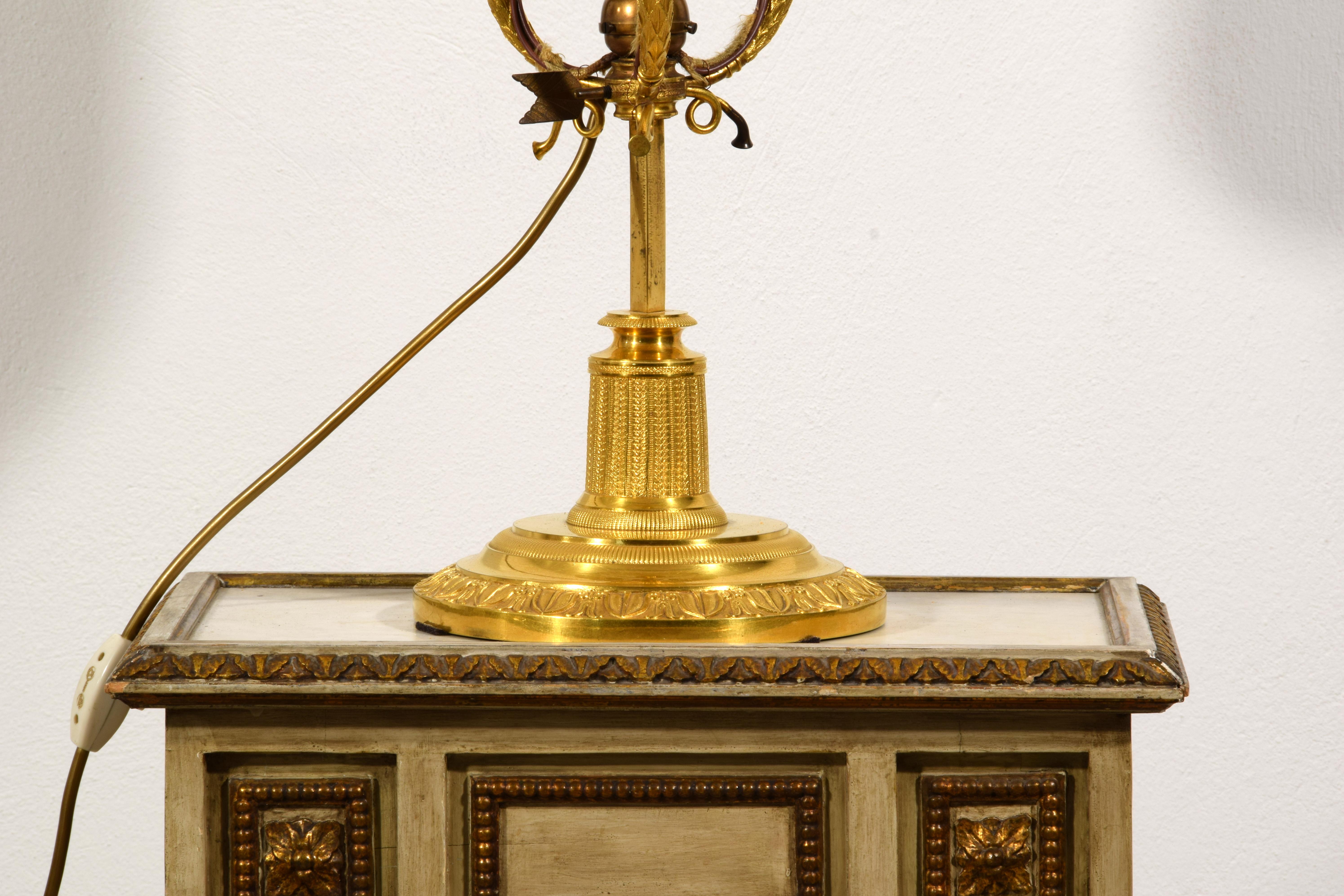 20. Jahrhundert, Französisch vergoldete Bronze Buillotte Lampe  im Angebot 2