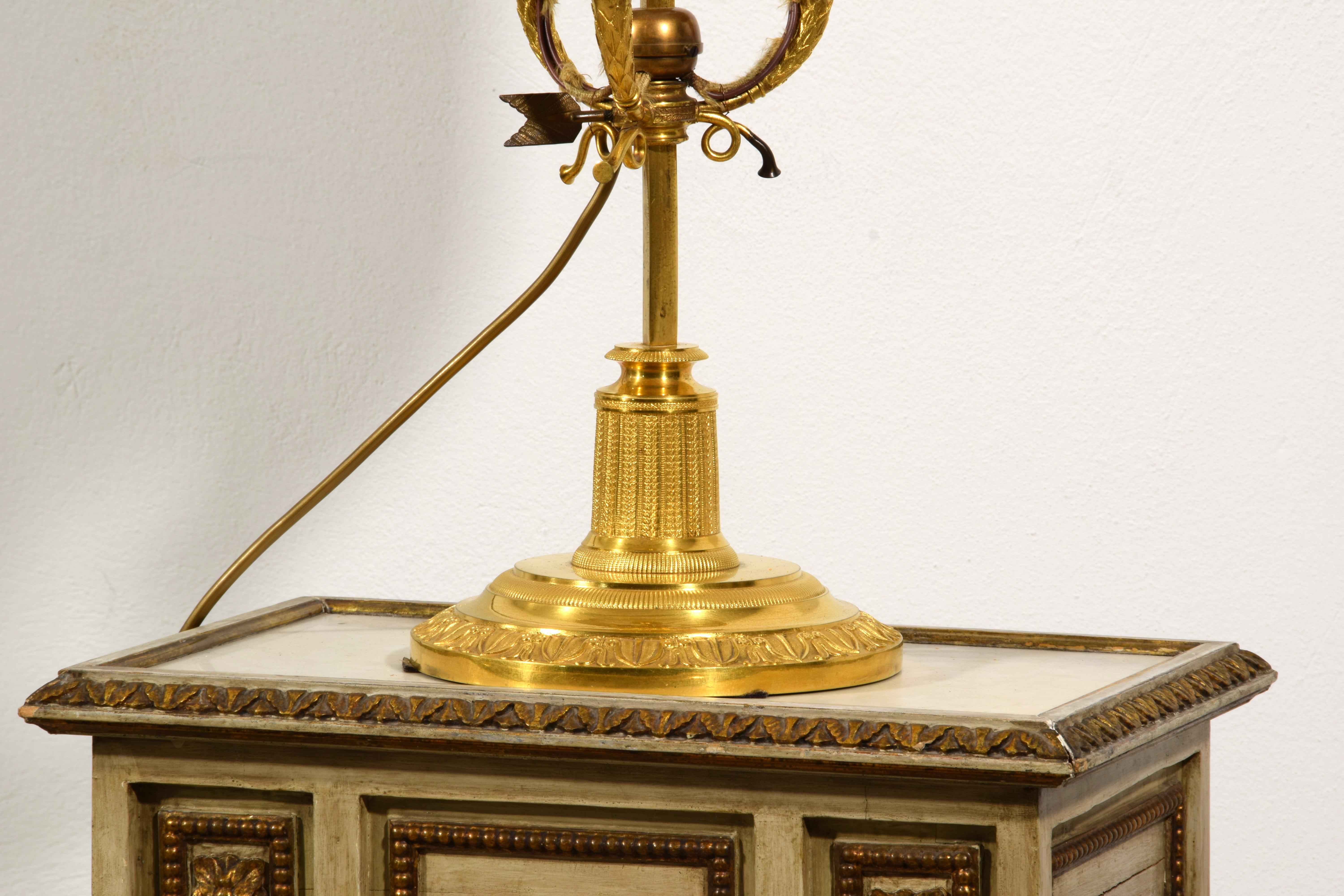 20. Jahrhundert, Französisch vergoldete Bronze Buillotte Lampe  im Angebot 3