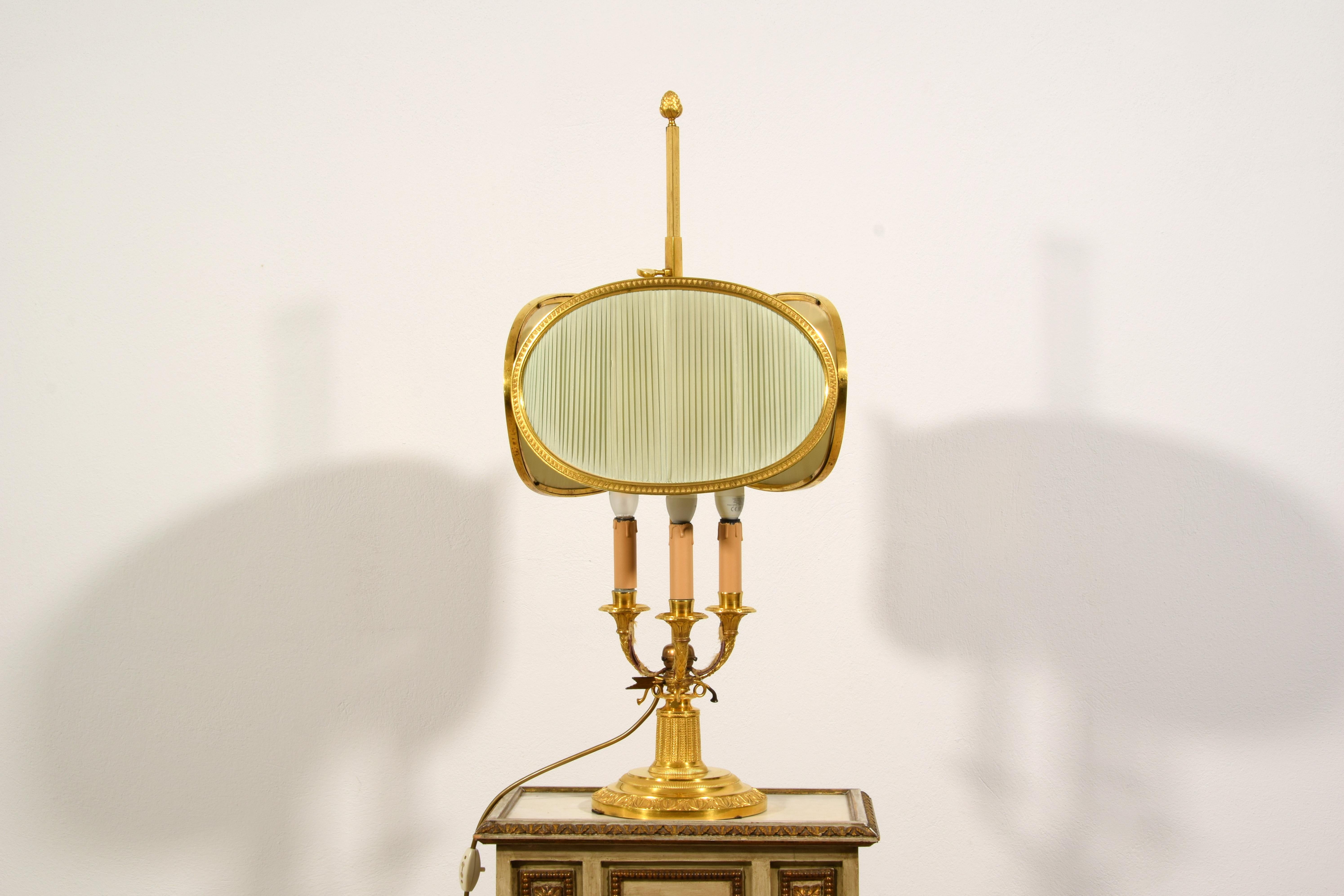 20. Jahrhundert, Französisch vergoldete Bronze Buillotte Lampe  im Angebot 5