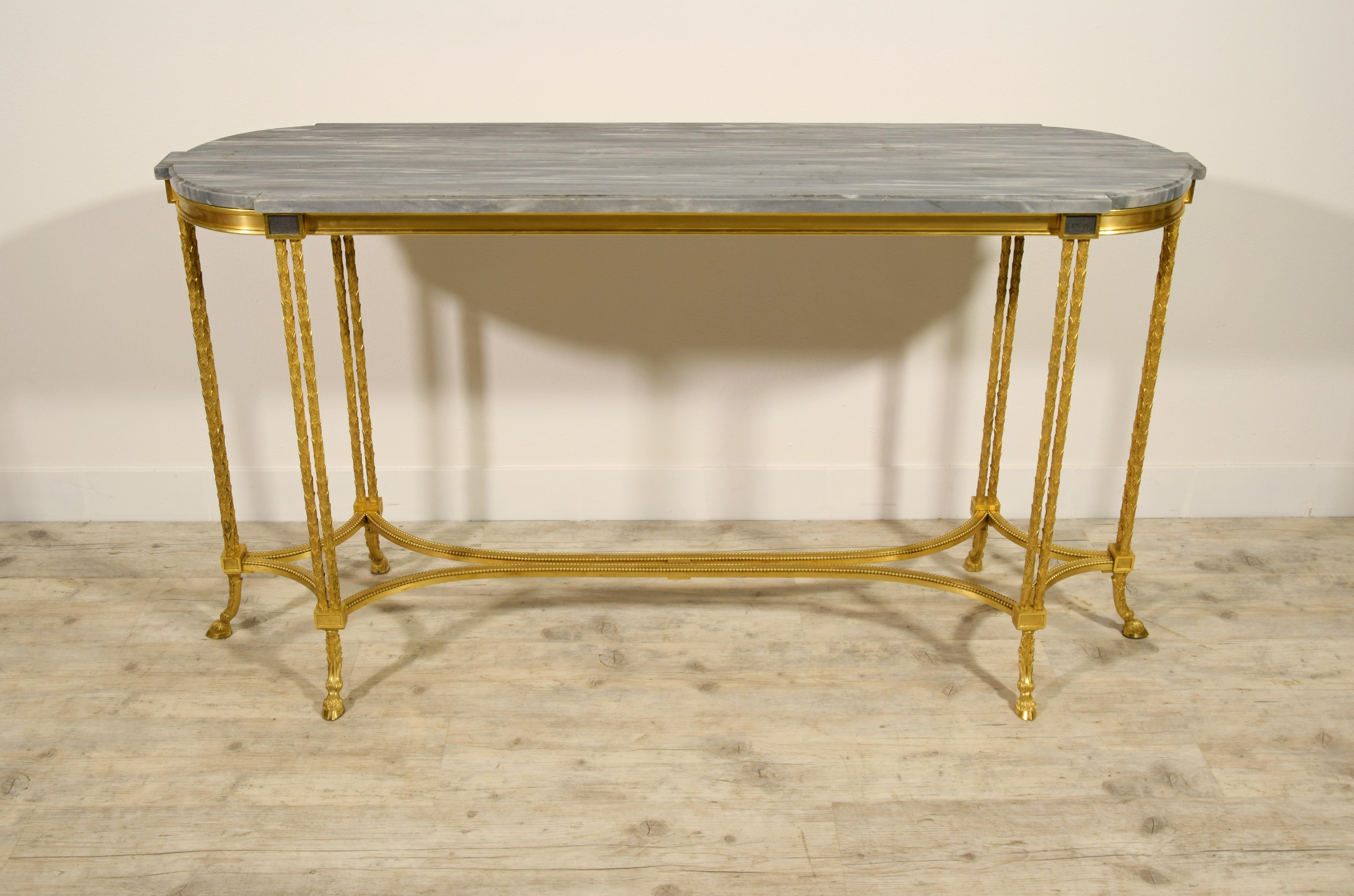 Doré XXe siècle, Table console en bronze doré par la Maison Baguès en vente