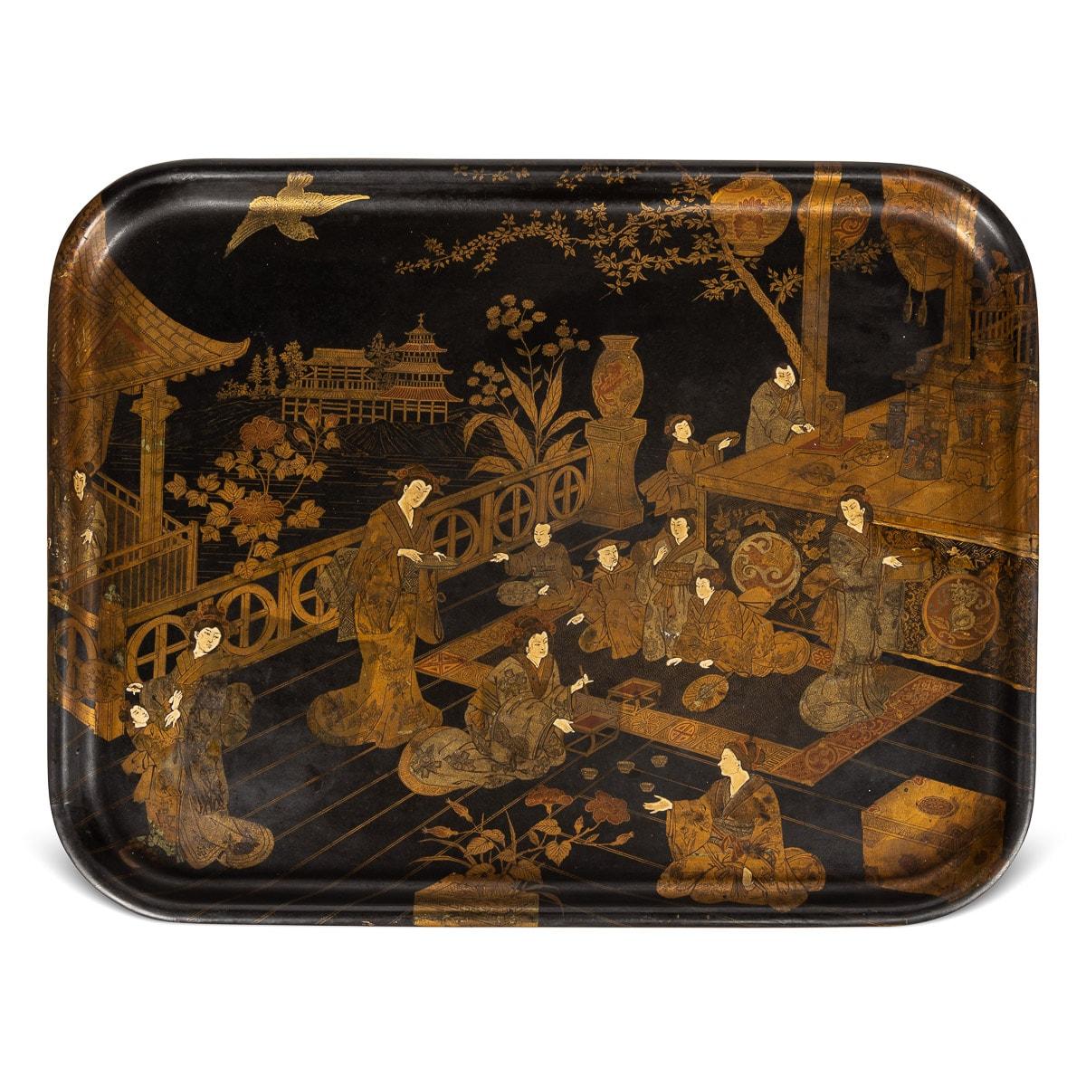 Französischer Lacktisch aus vergoldetem Holz und japanischem Stil des 20. Jahrhunderts mit Tablett, um 1880 im Angebot 4