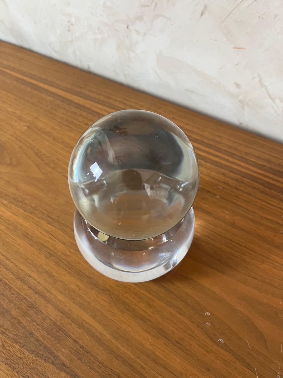 20th century French Glass Ball and Its base in the style of Baccarat, 1930s For Sale 13