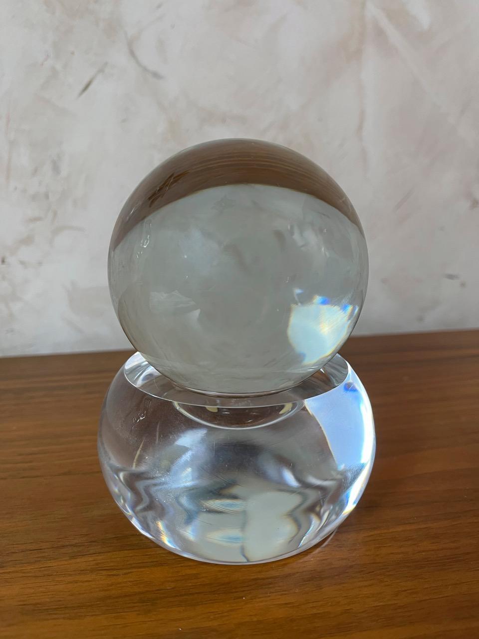20th century French Glass Ball and Its base in the style of Baccarat, 1930s For Sale 3