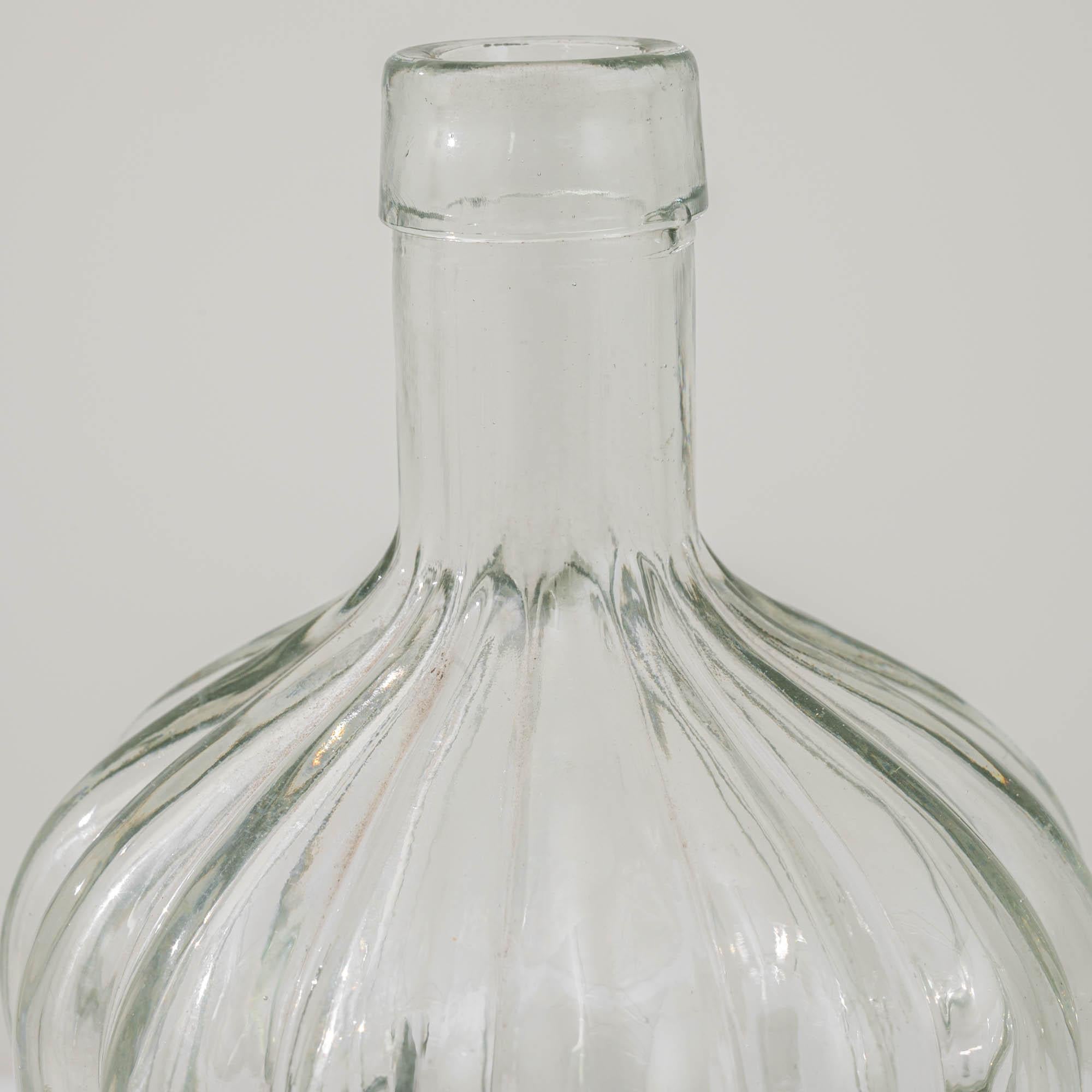 20th Century French Glass Bottle For Sale 4