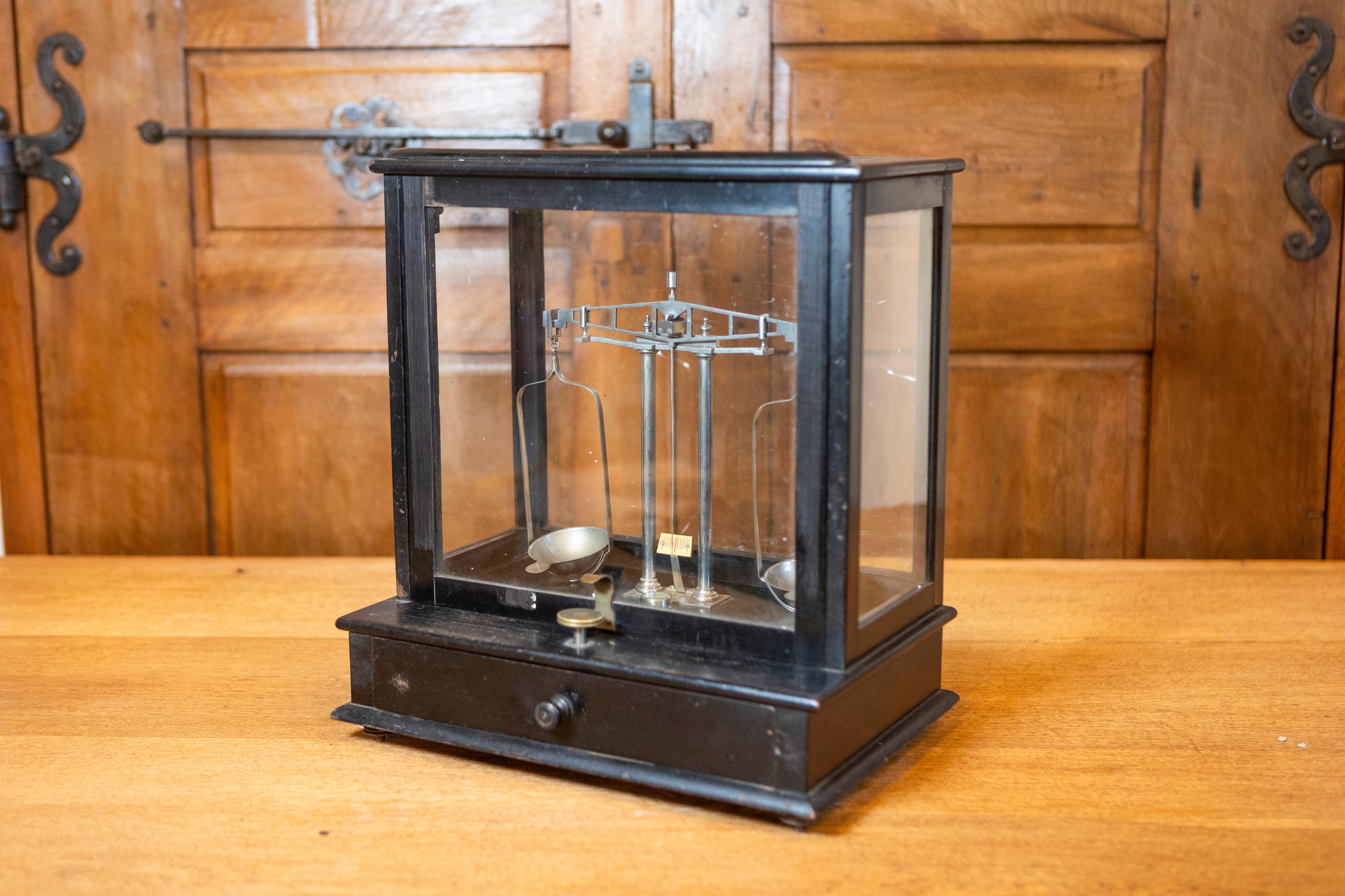 Français Échelle de verre française du 20e siècle en vente