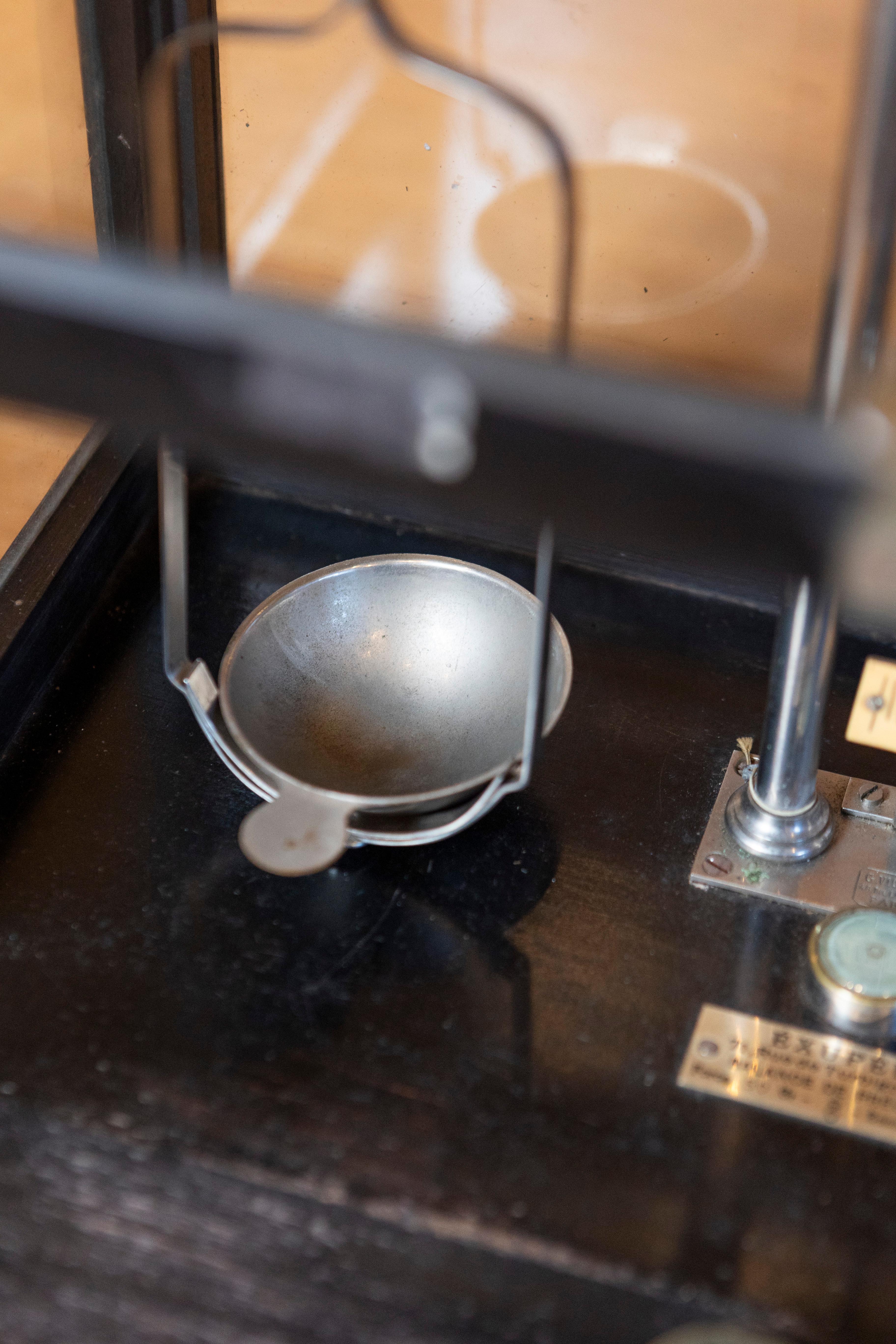 Échelle de verre française du 20e siècle en vente 1