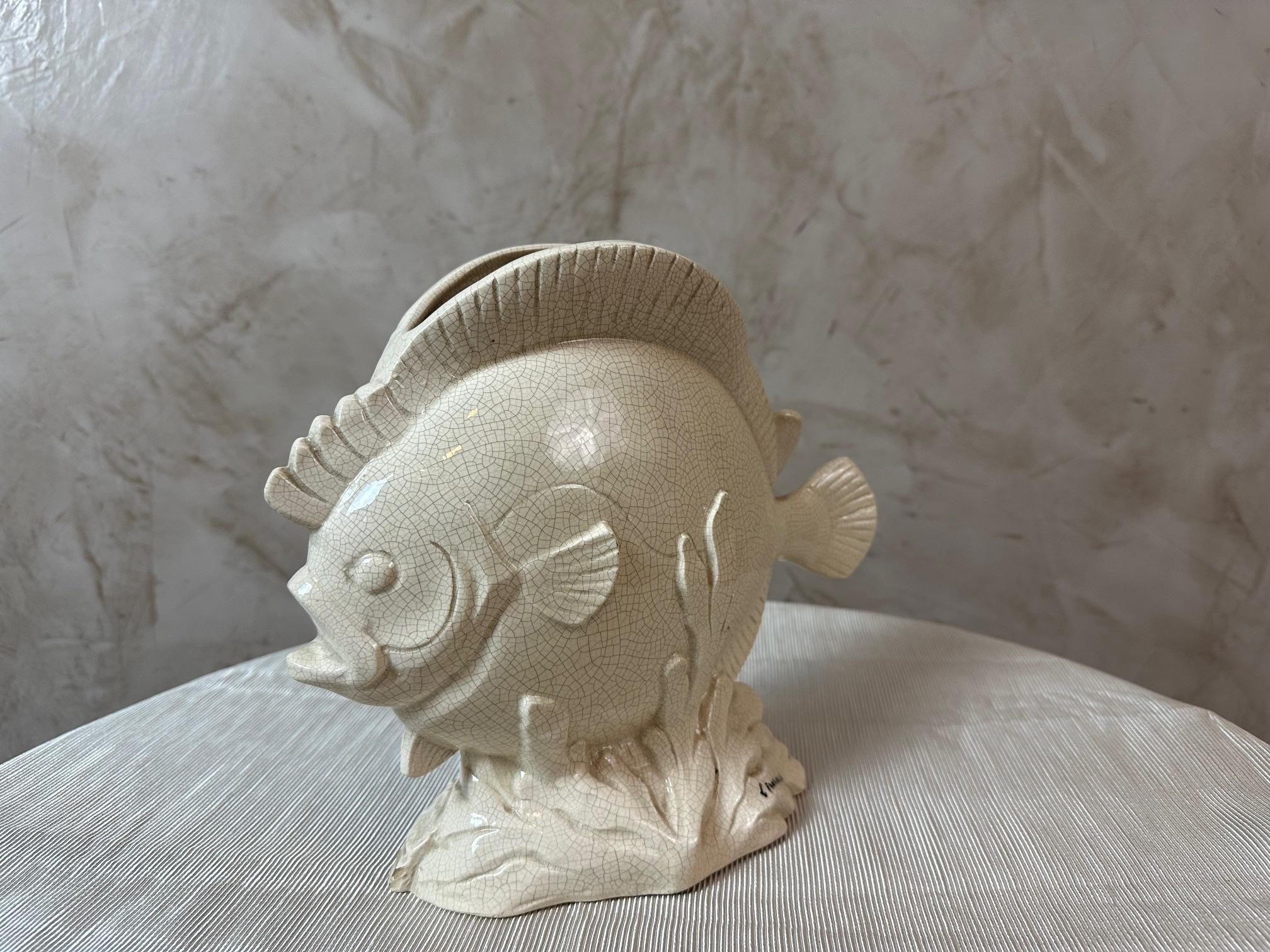 Escultura de pez de cerámica esmaltada francesa del siglo XX Firmada L.Fontinelle, Años 30 Francés en venta