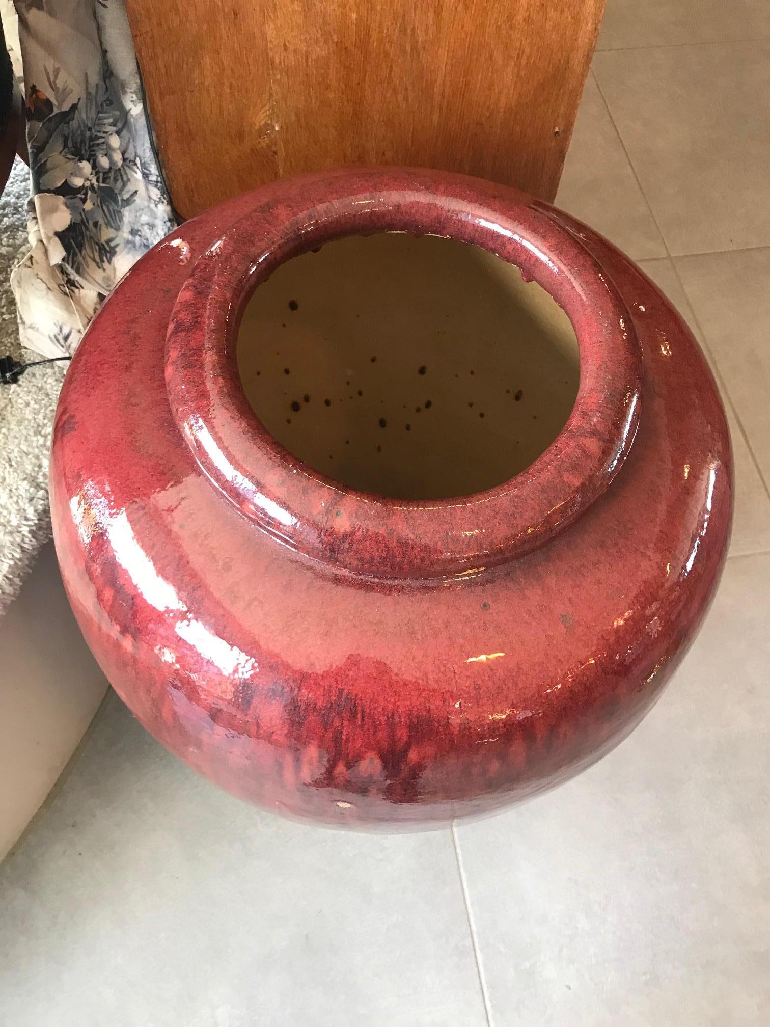 20th Century French Glazed Terracotta Red Garden Jar, 1980s In Good Condition In LEGNY, FR