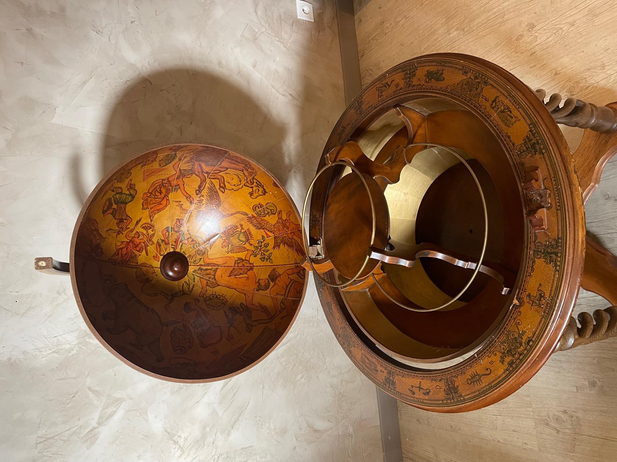 20th century French Globe Cocktail Cabinet Bar with Zodiac signs, 1980s 5