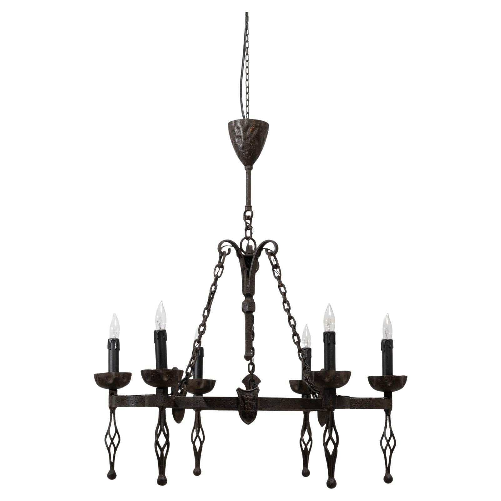 Lampadario in ferro battuto del XX secolo in stile Gothic Revival francese