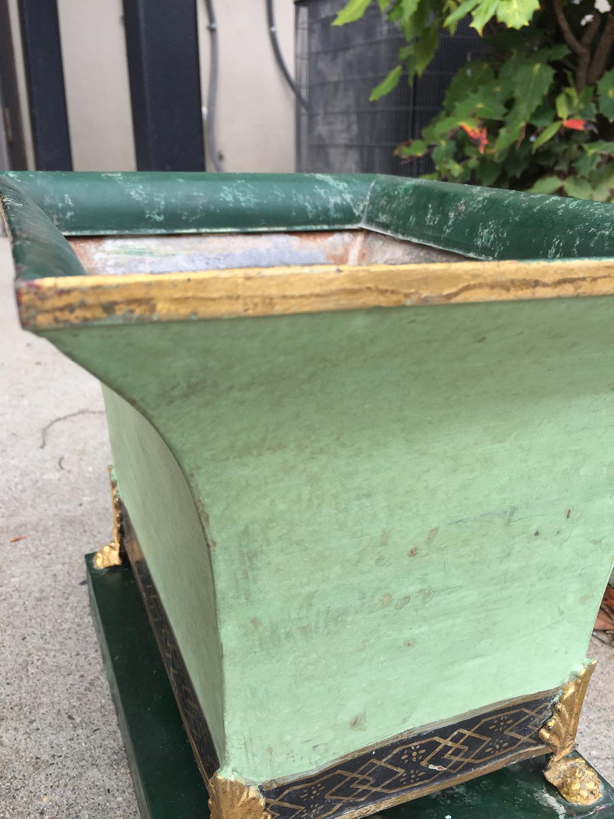 20th Century French Green Tole Cachepot with Paw Feet In Good Condition In Atlanta, GA
