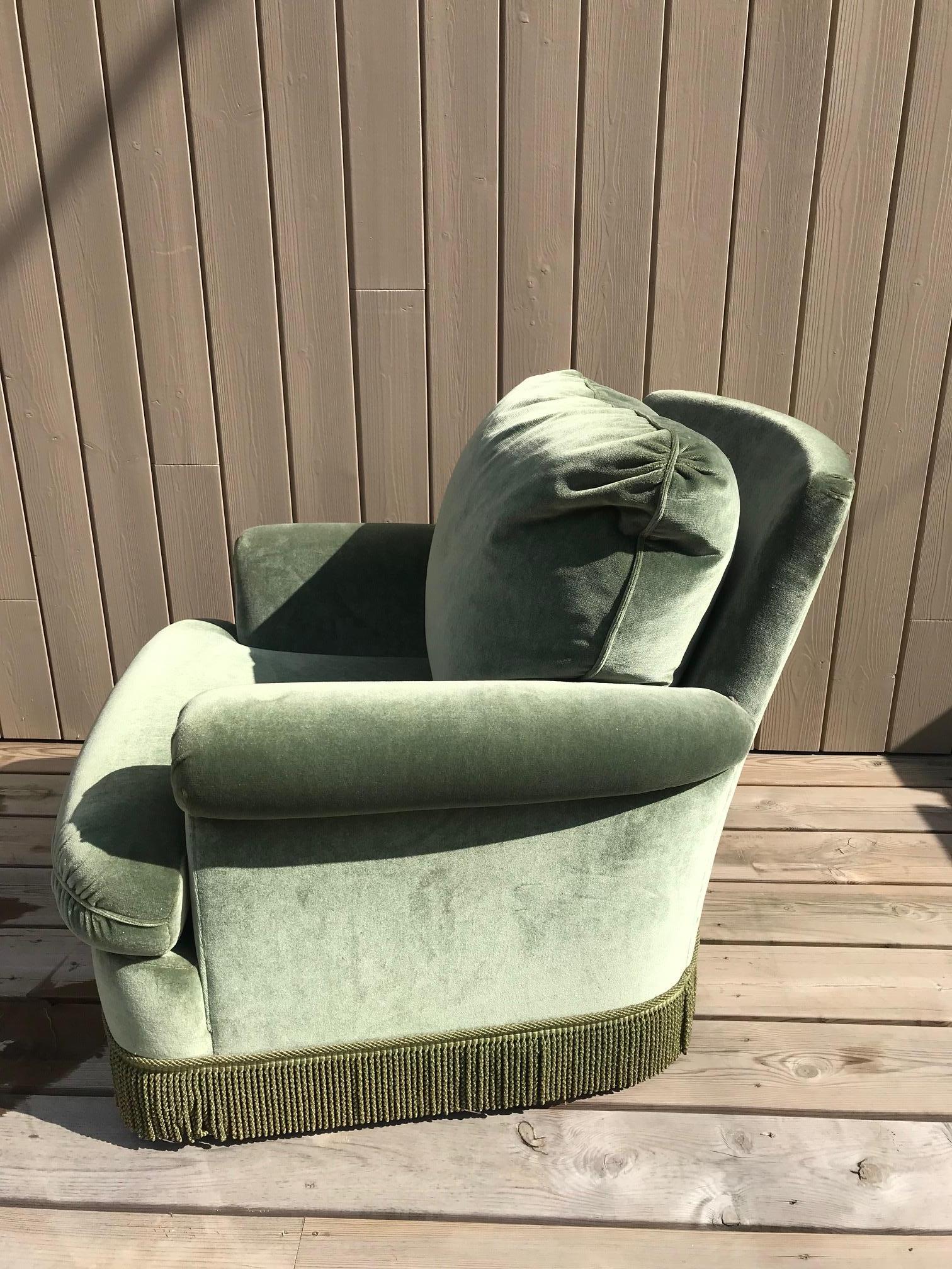 Mid-20th Century 20th Century French Green Velvet Comfortable Armchair, 1950s