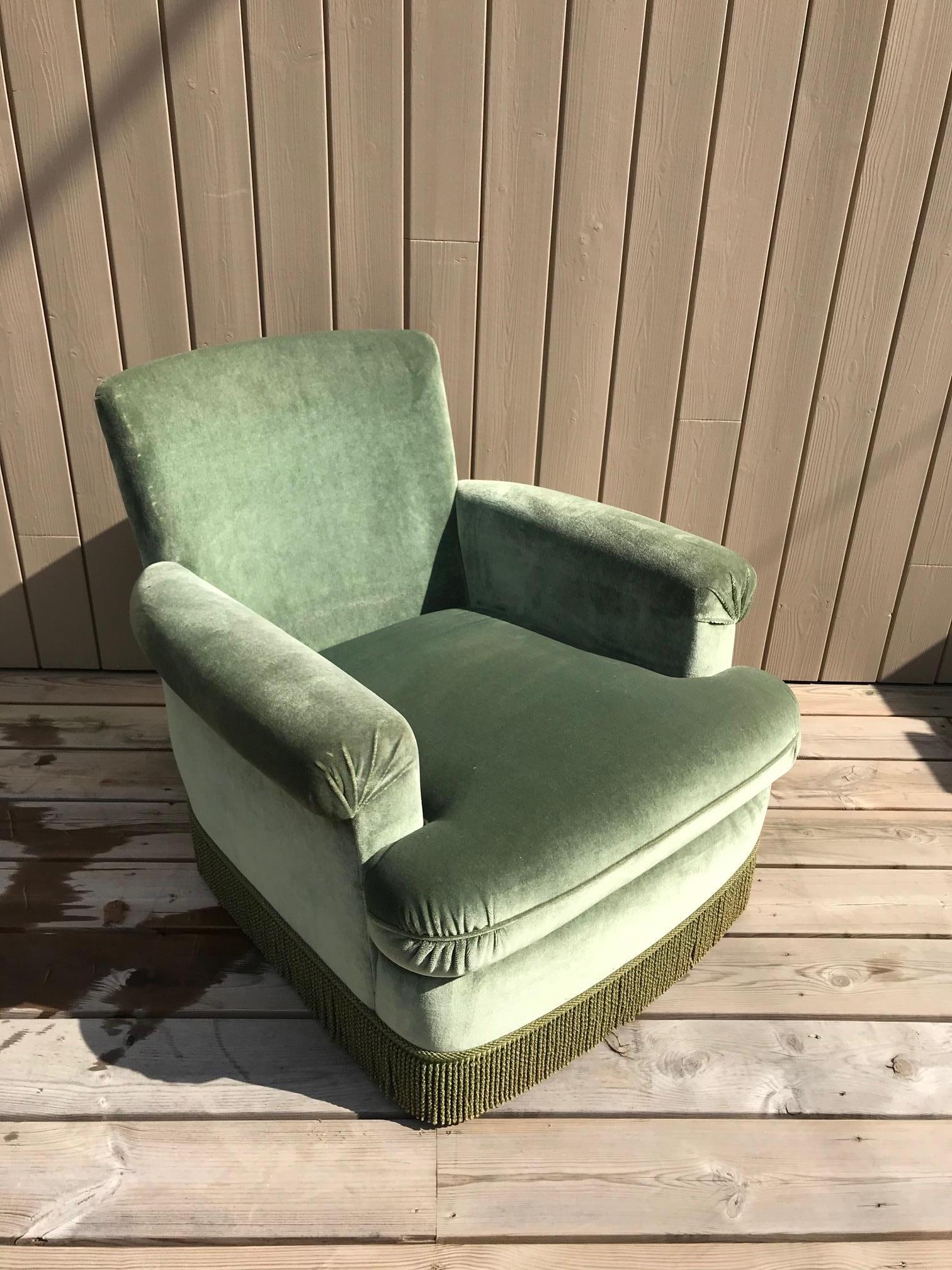 20th Century French Green Velvet Comfortable Armchair, 1950s 4