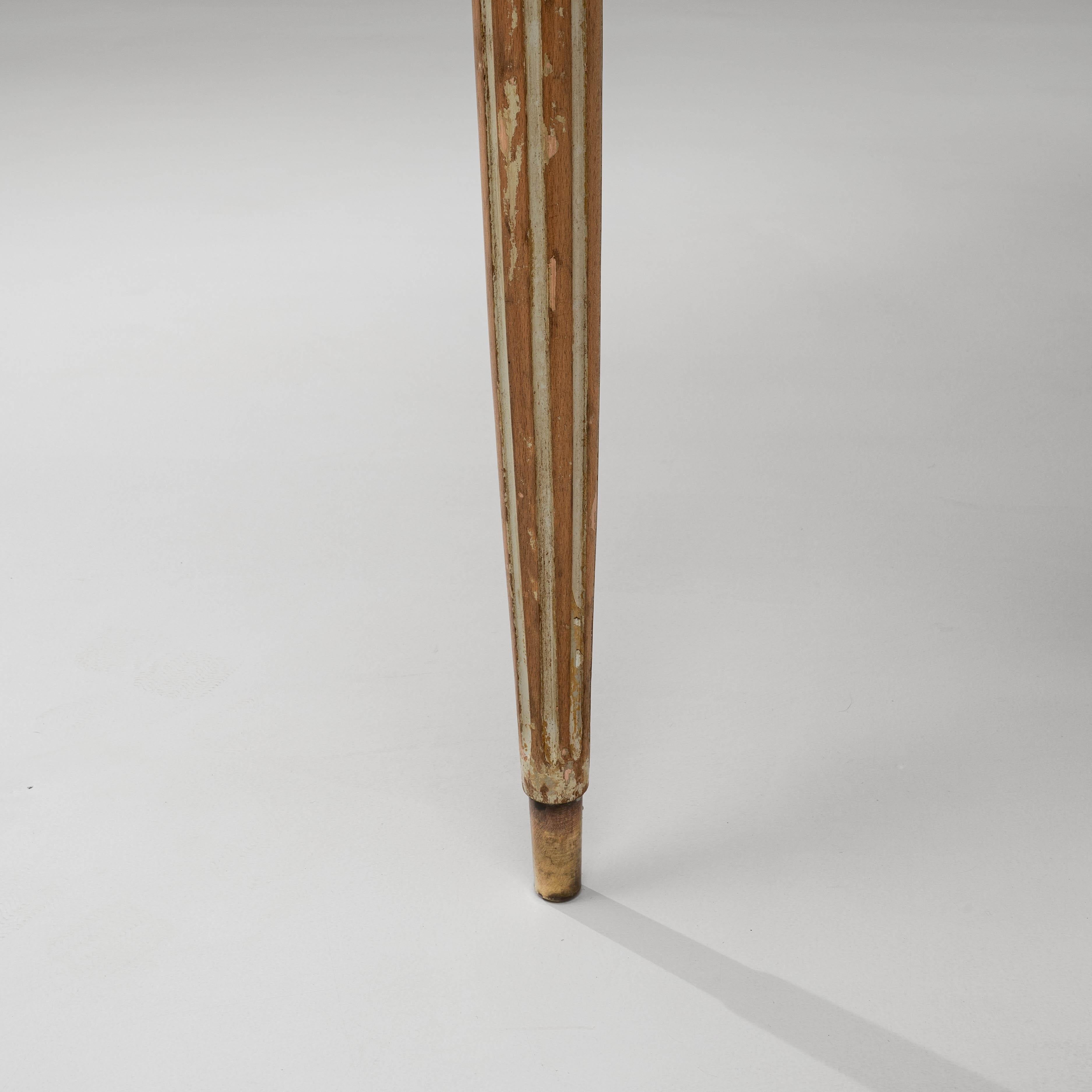 Table d'appoint en bois patiné de style gustavien français du 20e siècle en vente 1