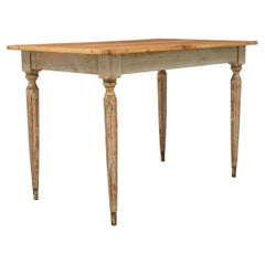 Table d'appoint en bois patiné de style gustavien français du 20e siècle