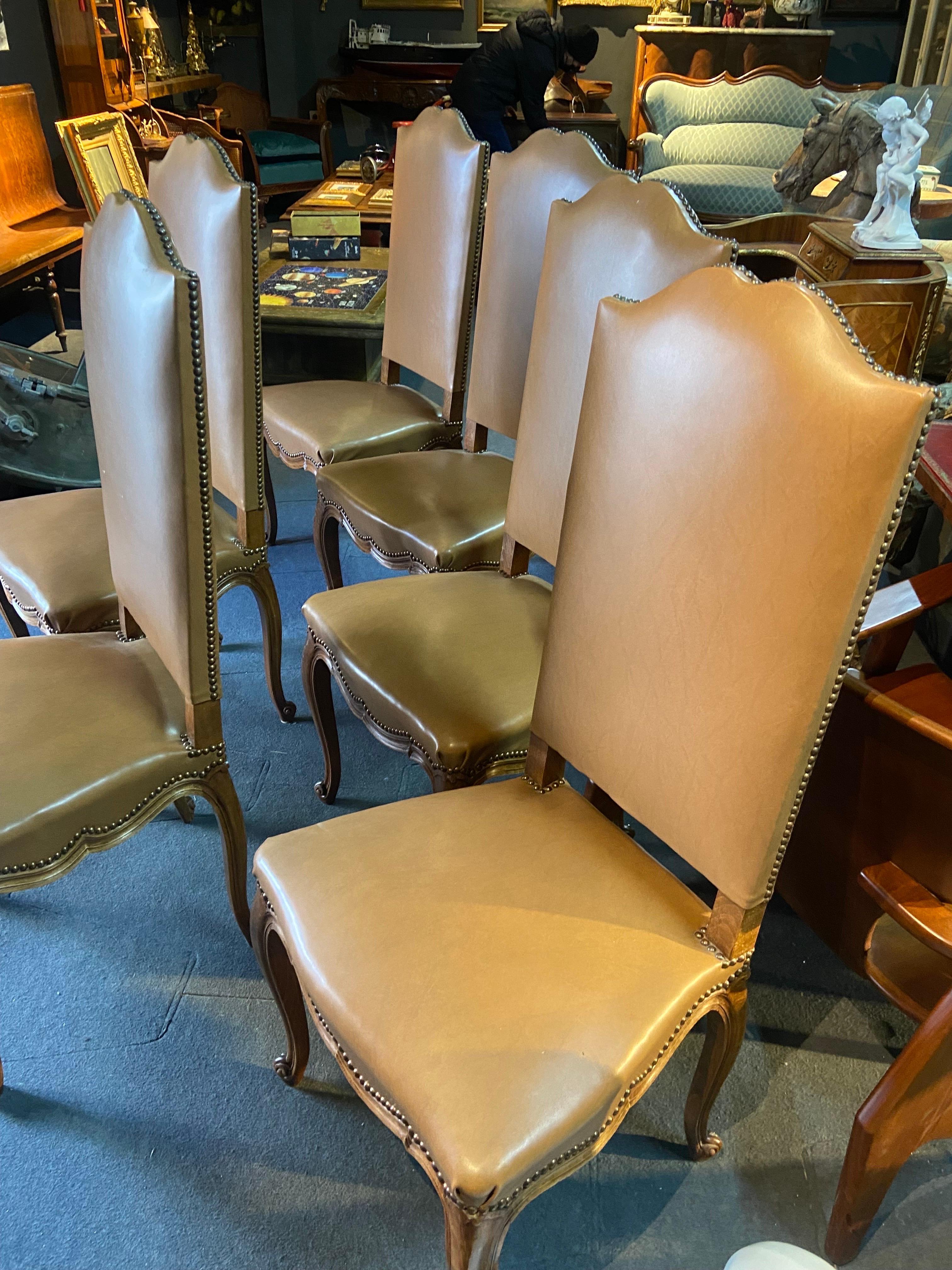 Leather 20th Century French Hand Carved Walnut Dining Chairs in the Style of Louis XV For Sale