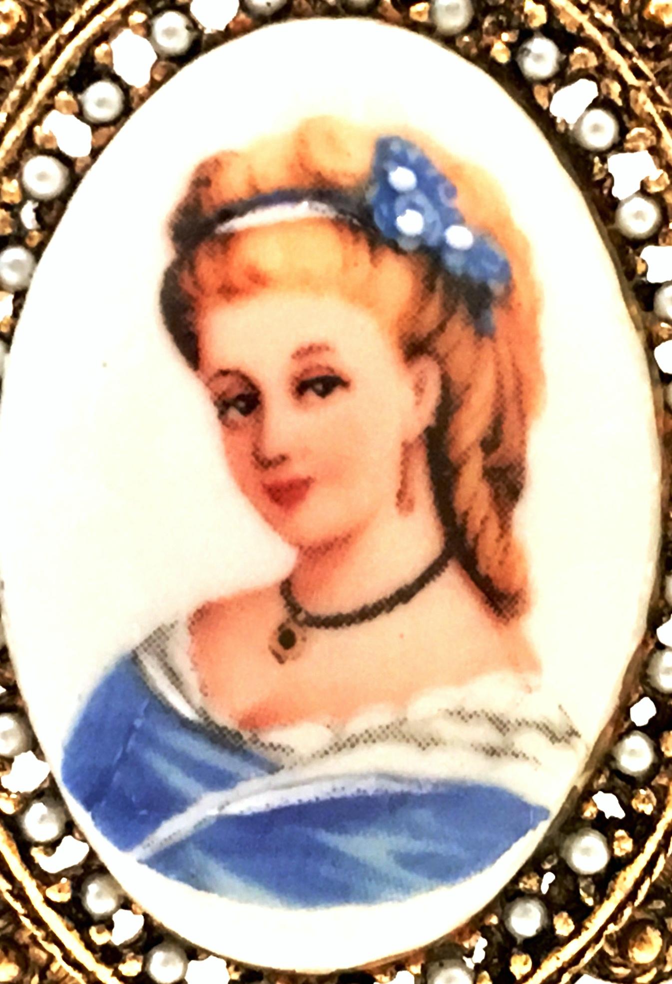 Women's or Men's 20th Century French Hand Painted Limoges Cameo Brooch & Necklace Pendant For Sale
