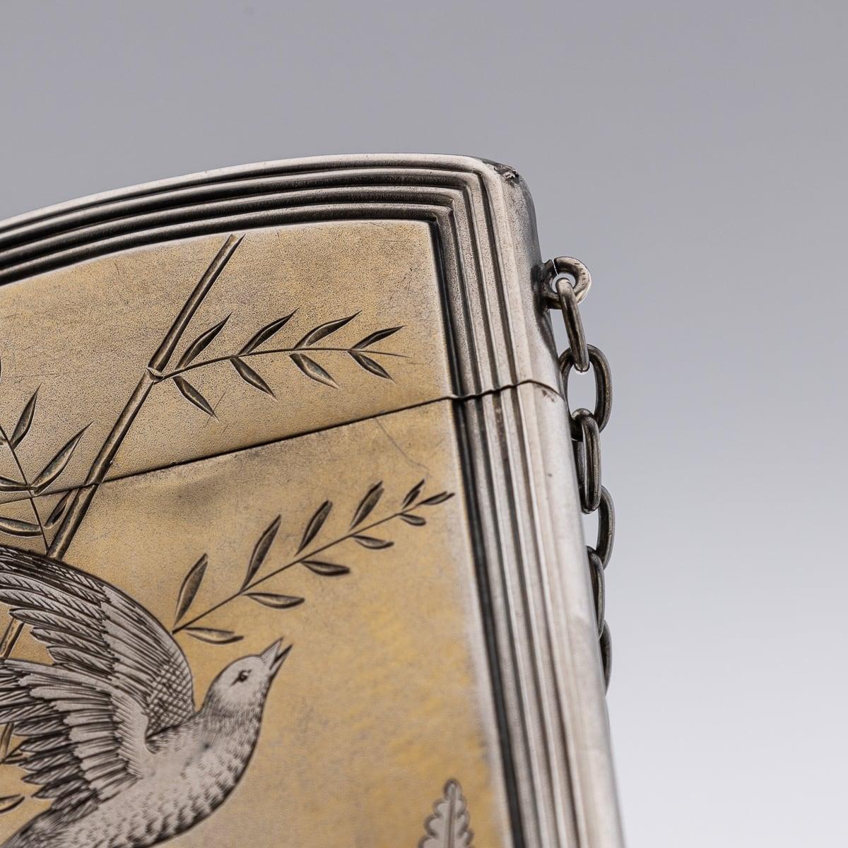 Portasigarette in argento massiccio di importazione francese del XX secolo in vendita 1
